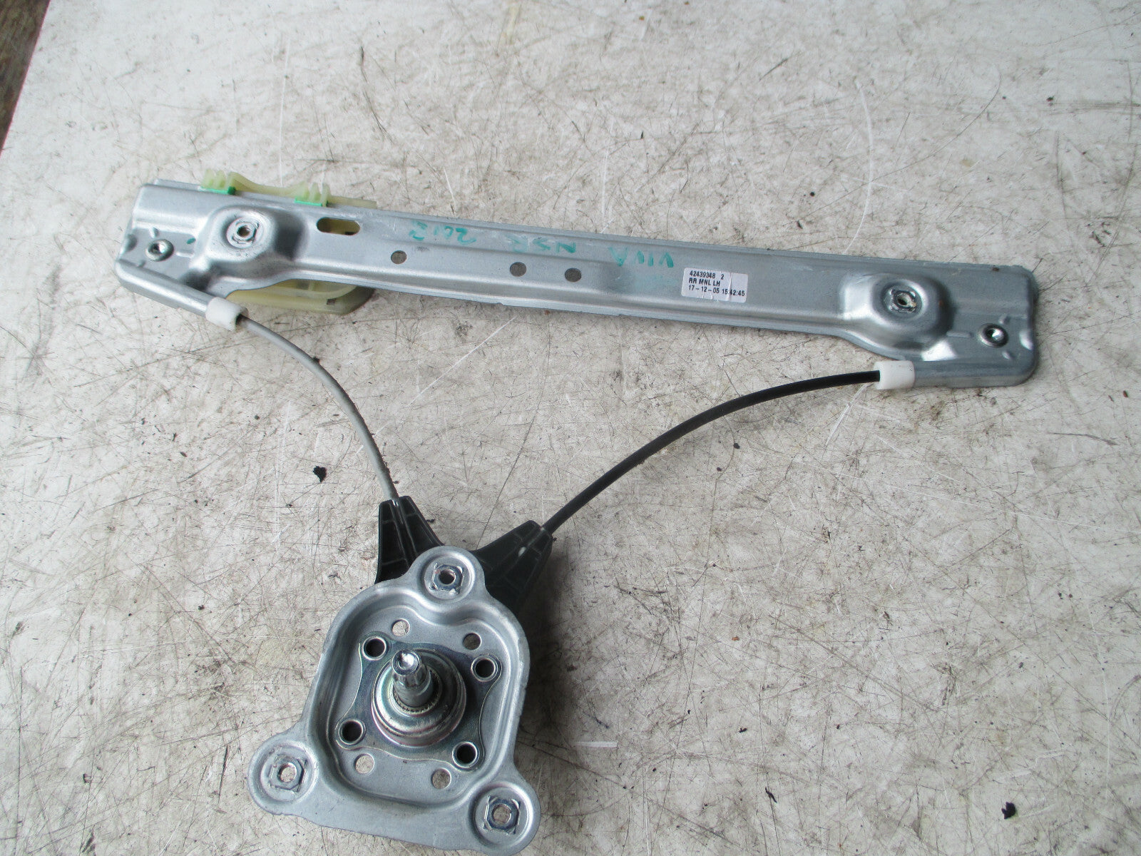 VAUXHALL VIVA 2018 NSR PASSENGER SIDE REAR DOOR WINDOW REGULATOR 42439348