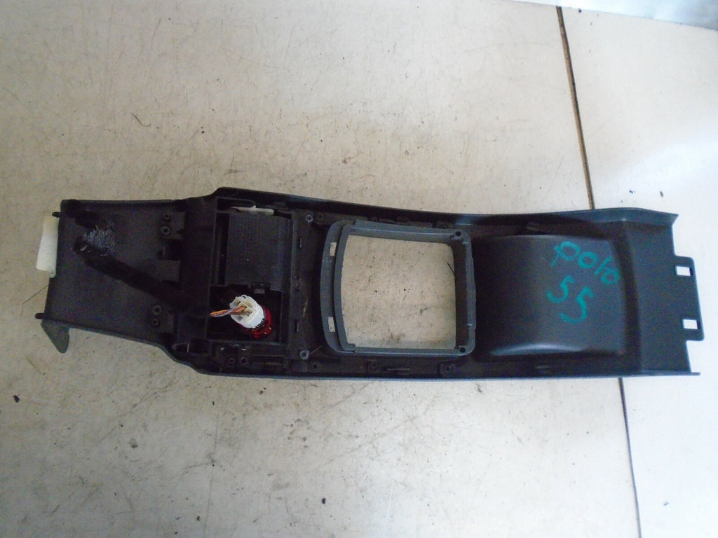 VOLKSWAGEN POLO 2015 MK4 CENTRE CONSOLE GEAR SURROUND CIGARETTE LIGHTER6Q2863284