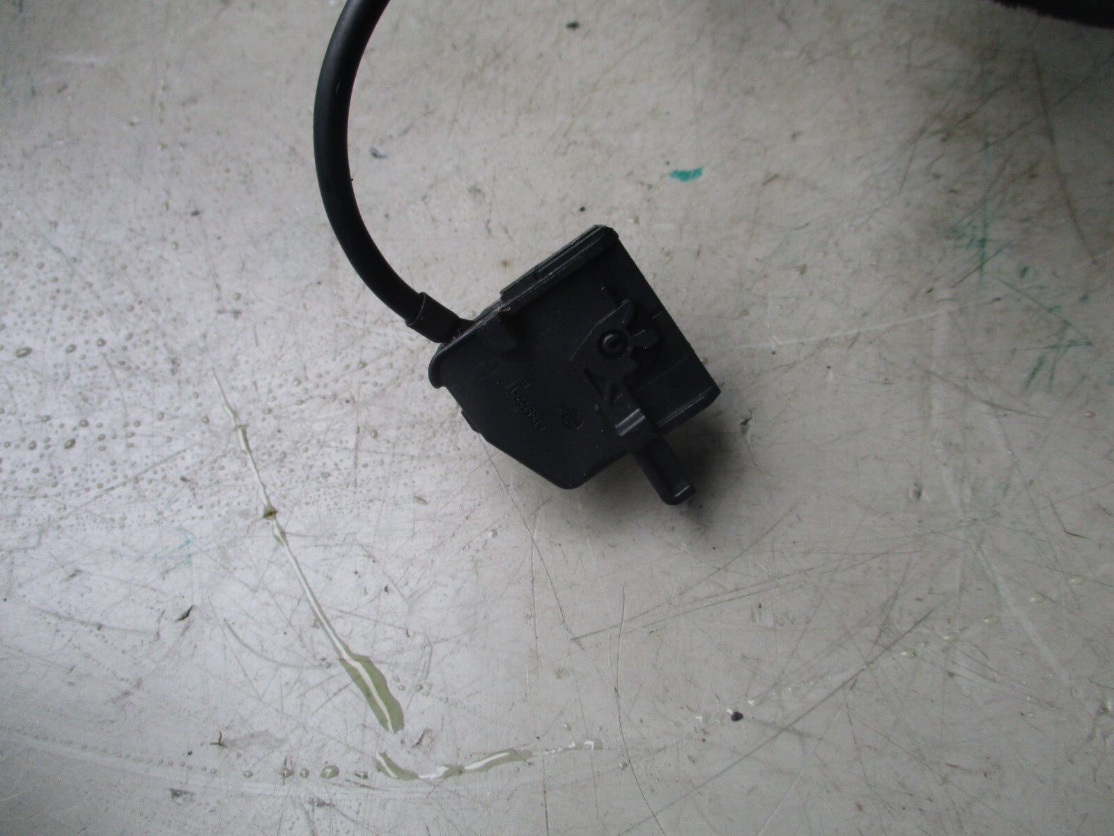 2011 BMW 5 SERIES MIDDLE CENTRE ARM REST ARMREST 51169206731-01 (ref s)