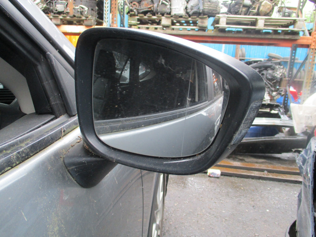 2013 MAZDA CX 5 MK1 OSF DRIVER SIDE POWER FOLD WING MIRROR LIQUID SILVER P38