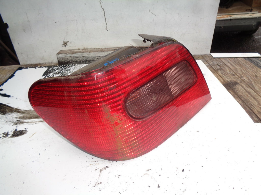 CITROEN XSARA 1998 PASSENGER NEAR SIDE REAR LIGHT
