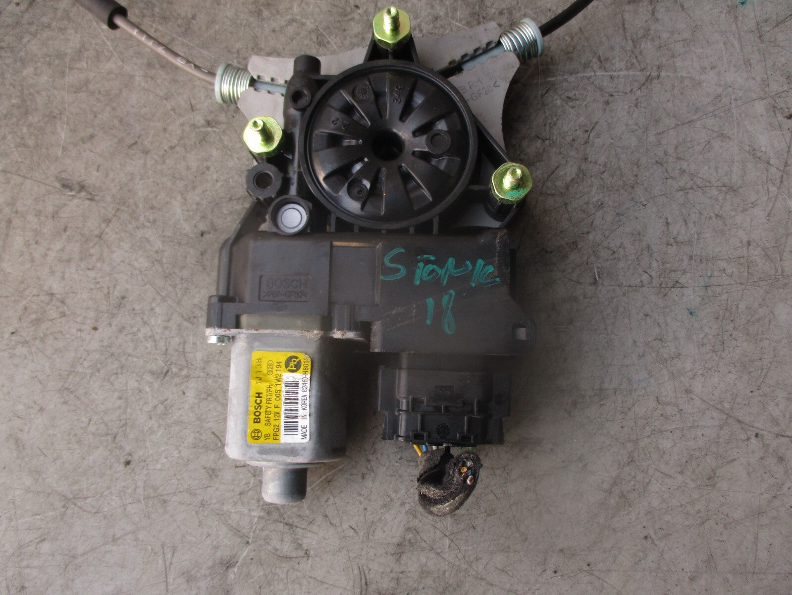 2018 KIA STONIC OSF DRIVER SIDE FRONT RIGHT WINDOW MOTOR REGULATOR 82460H8010