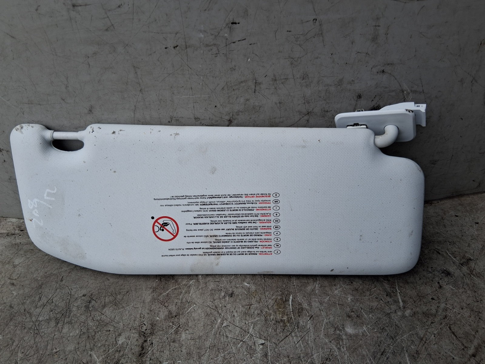 2012 PEUGEOT 208 NSF PASSENGER SIDE FRONT LEFT SUN VISOR SHADE