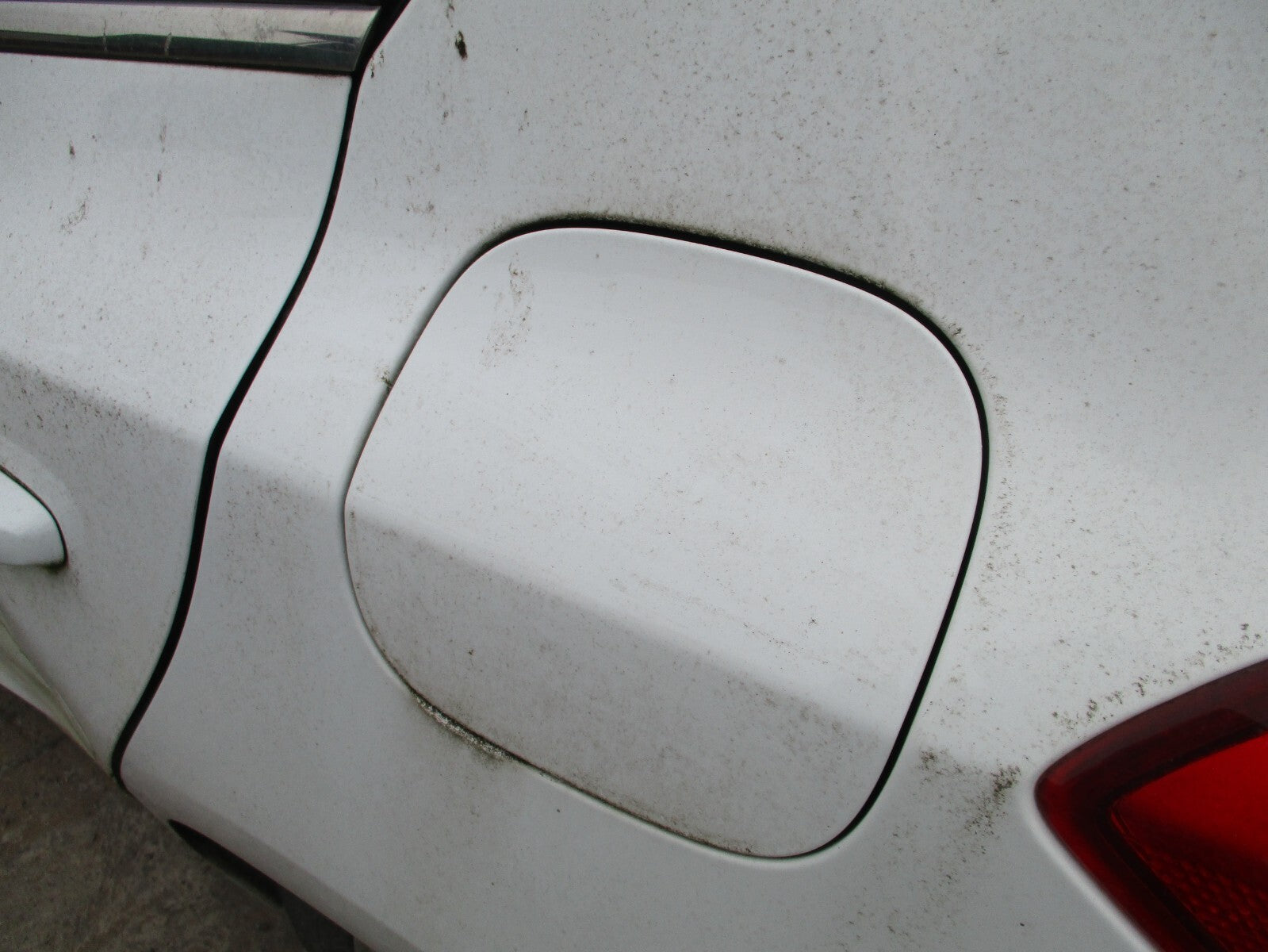 FORD FOCUS MK4 2021 FUEL FILLER FLAP FROZEN WHITE 5J