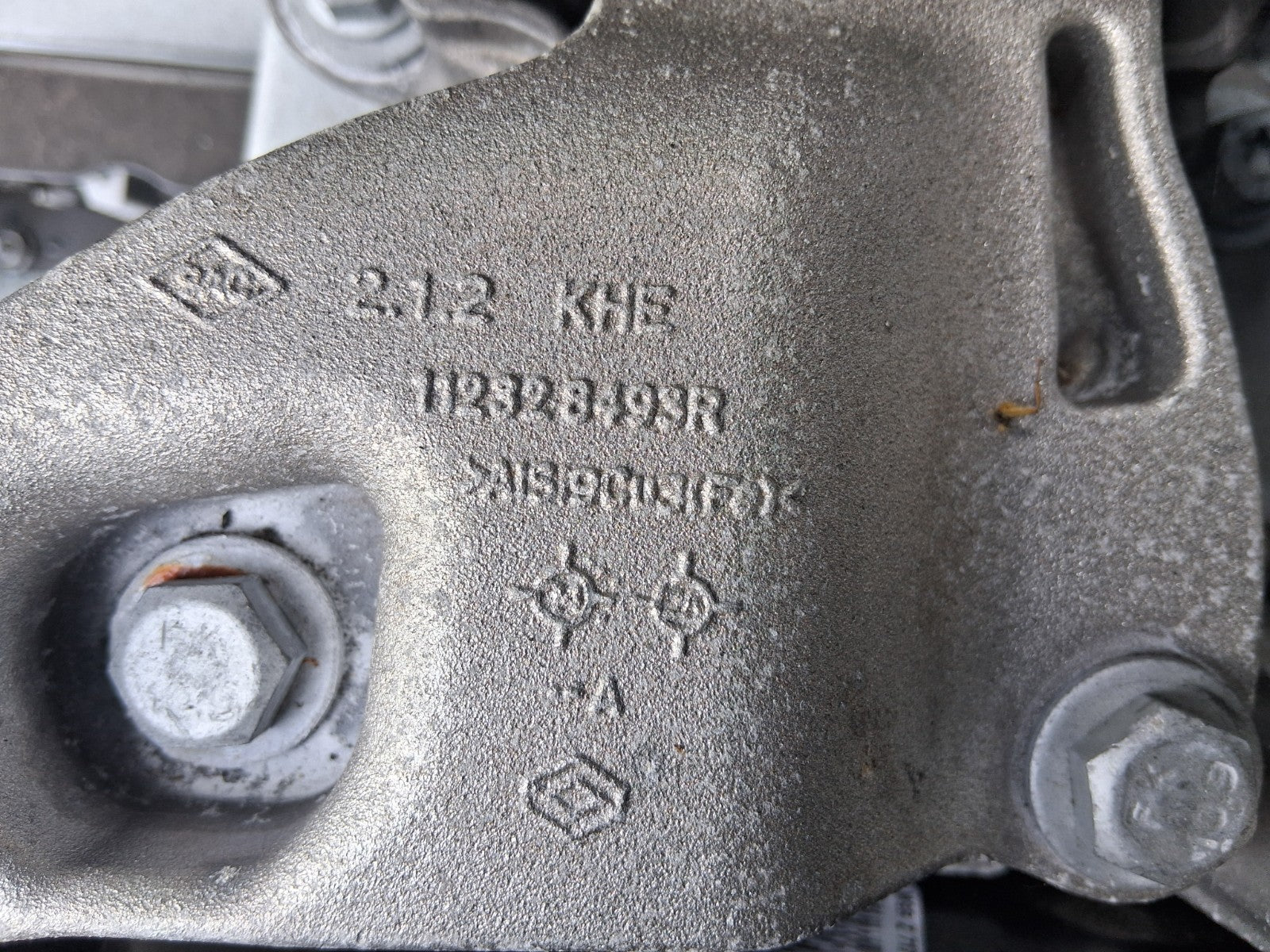 2024 RENAULT TRAFIC X82 2.0 DIESEL OSF DRIVER SIDE FRONT ENGINE MOUNT 112328493R