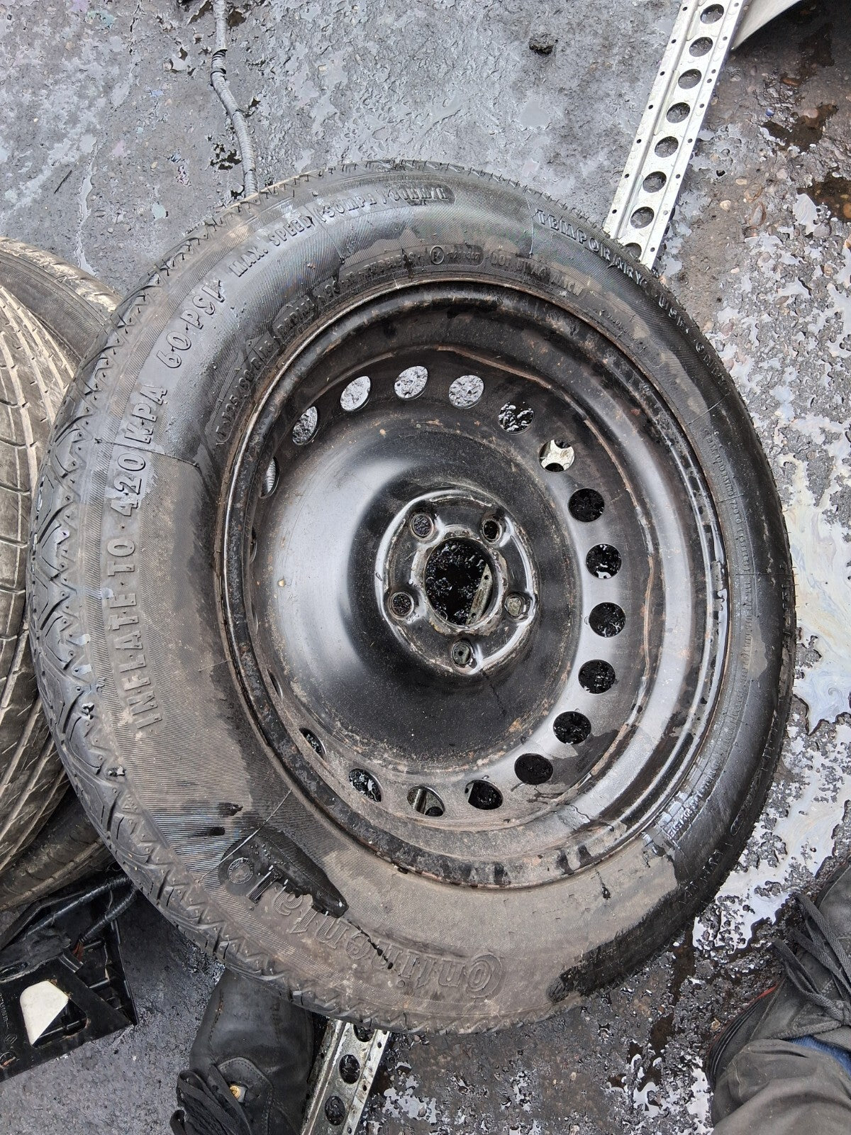2008 MERCEDES C CLASS W204 16 INCH STEEL WHEEL WITH TYRE T125/90R16
