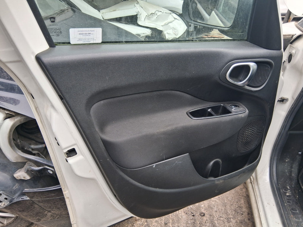 2019 FIAT 500L URBAN HATCH NSF PASSENGER SIDE FRONT DOOR CARD PANEL