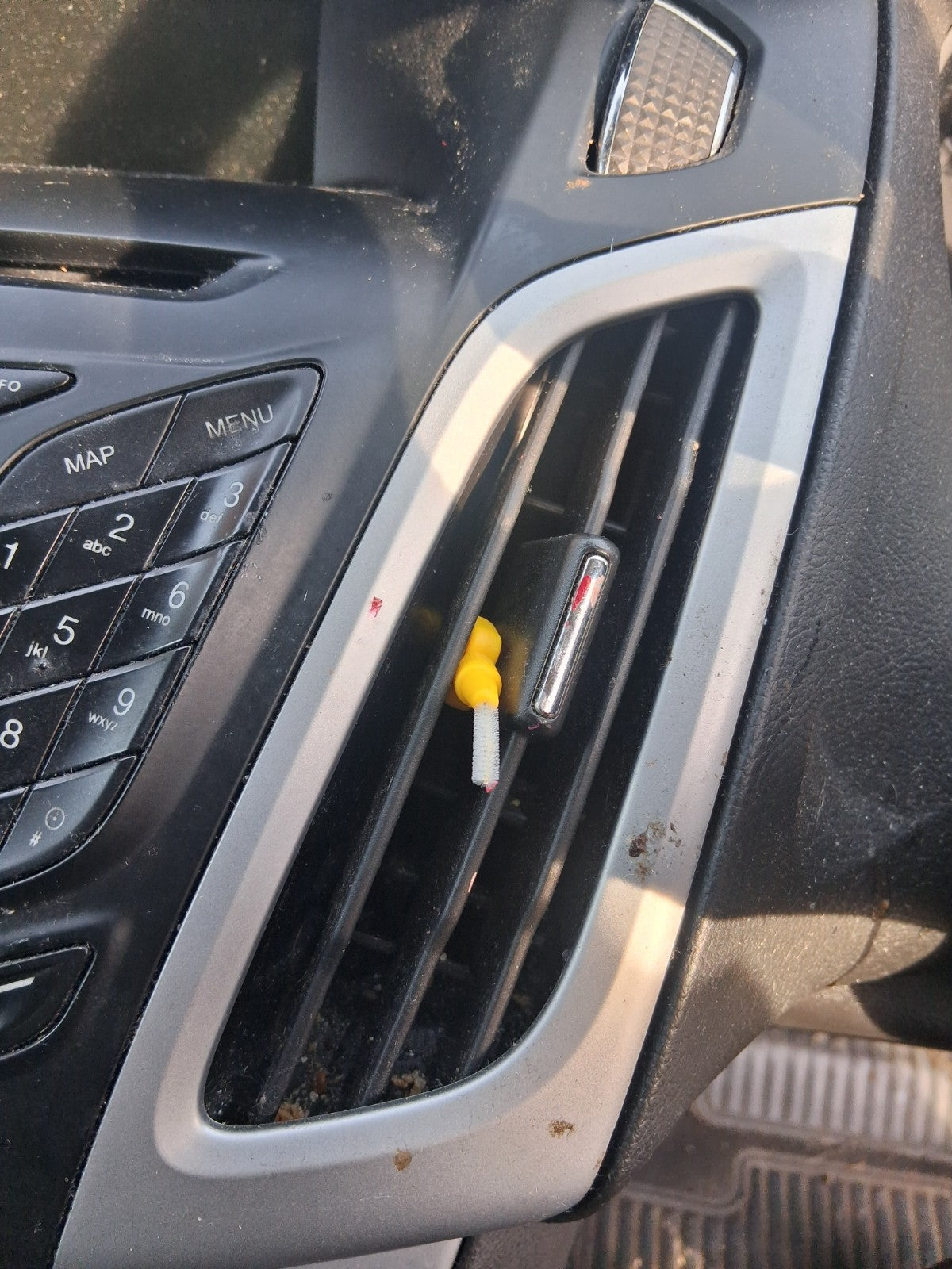 2013 FORD FOCUS MK3 HATCHBACK FRONT CENTER DASHBOARD BOTH AIR VENTS