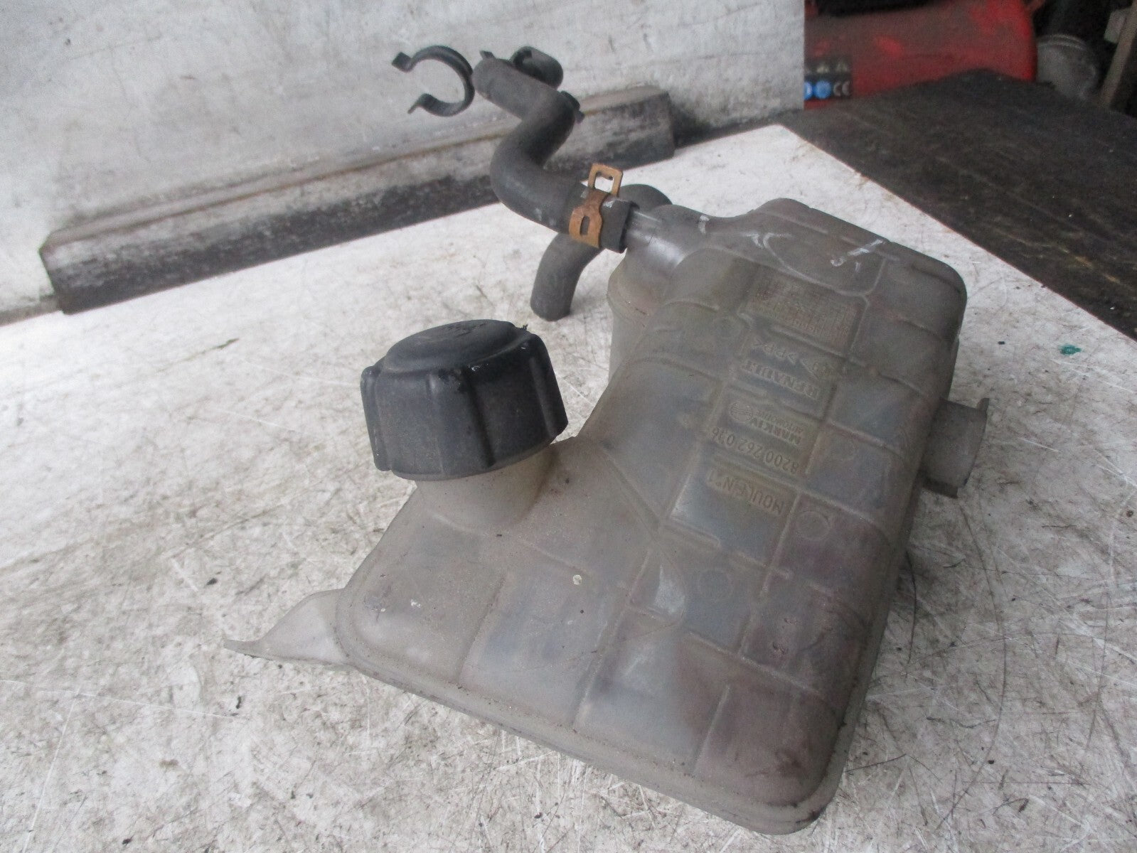 RENAULT SCENIC MK2 2004 RADIATOR EXPANSION BOTTLE 8200262036