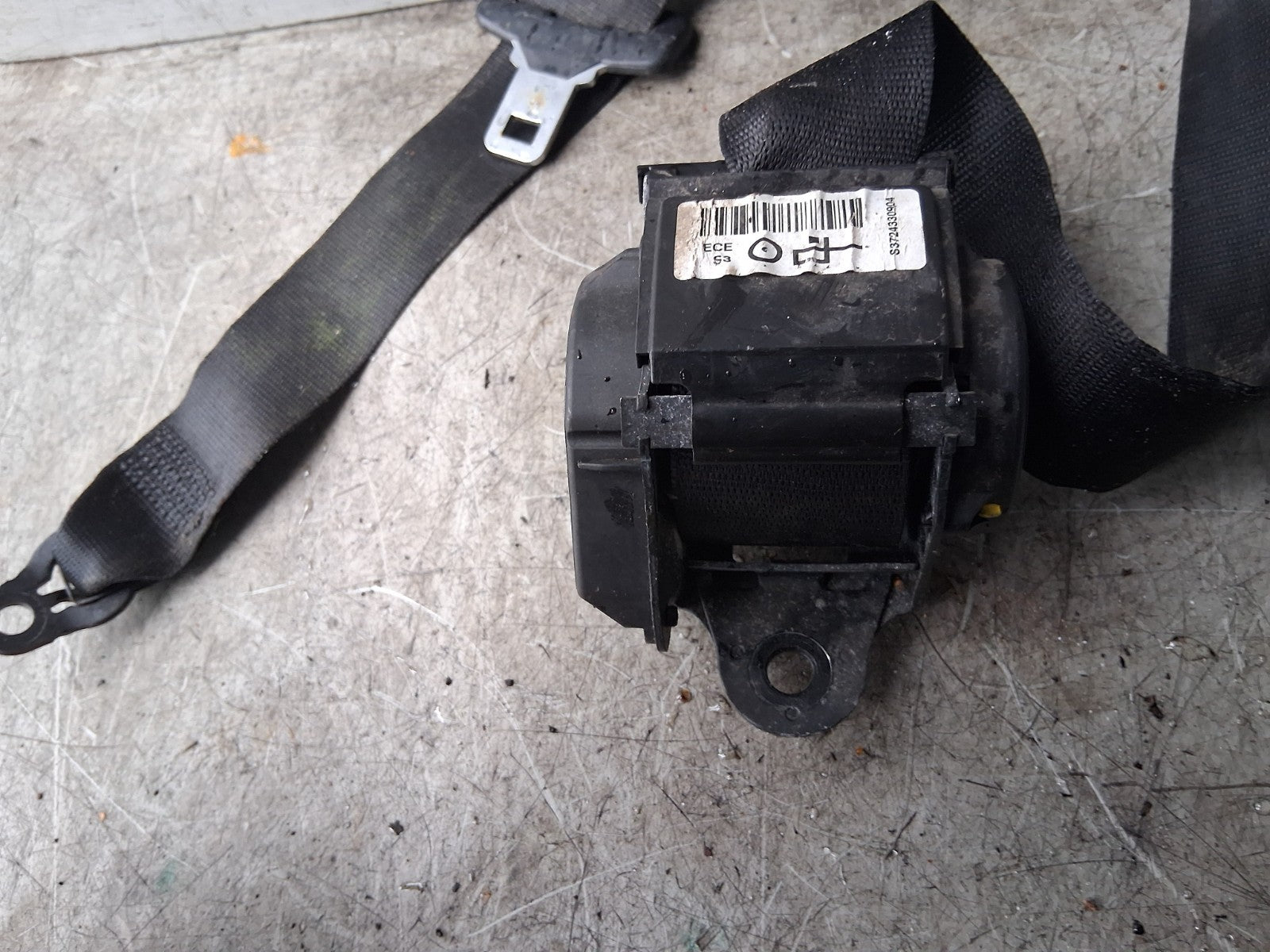 2017 BMW 4 SERIES F36 COUPE OSR DRIVER SIDE REAR RIGHT SEAT BELT S3724330904
