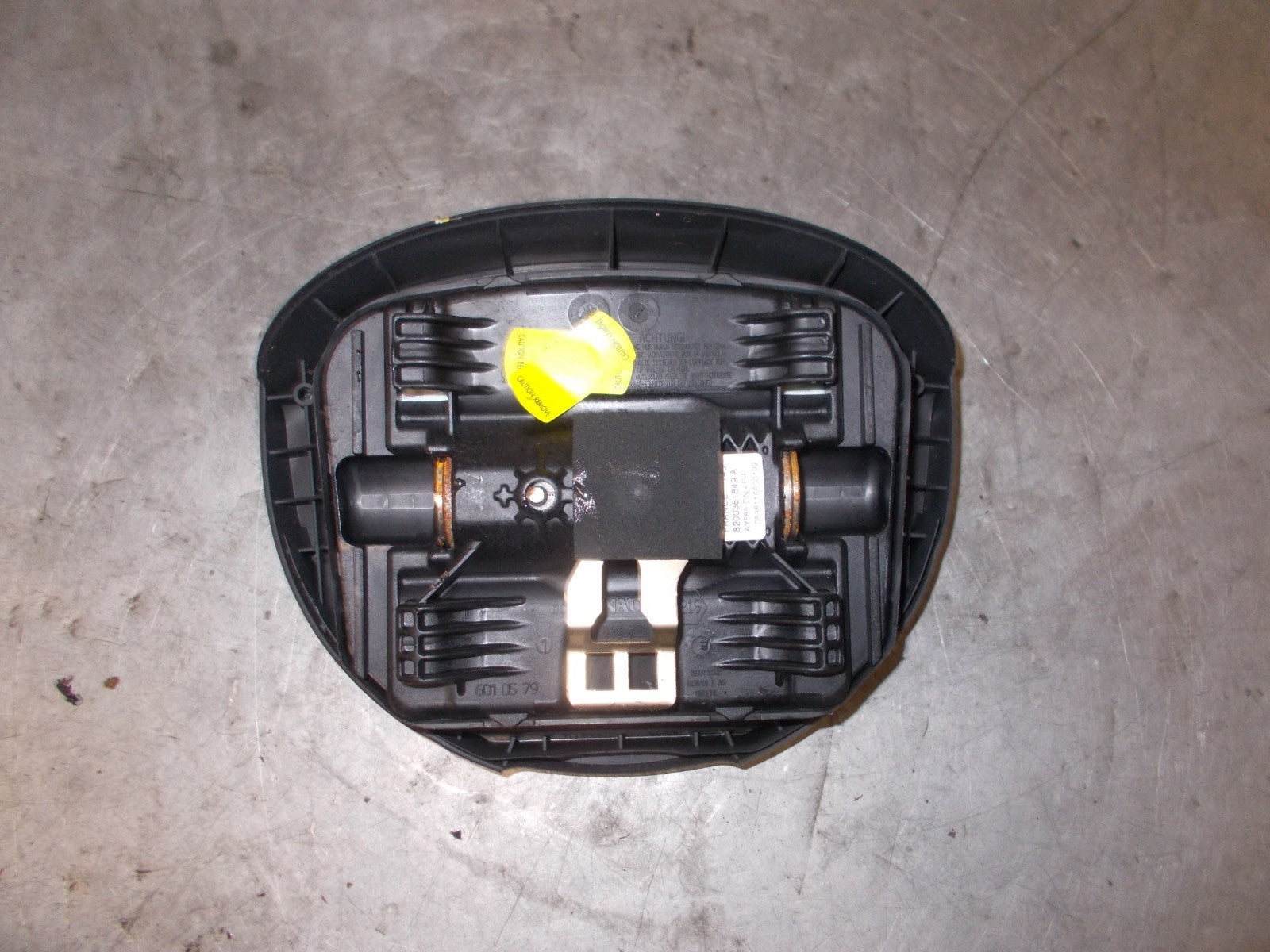 RENAULT MEGANE 2006 MK2 STEERING WHEEL AIRBAG 8200381849A