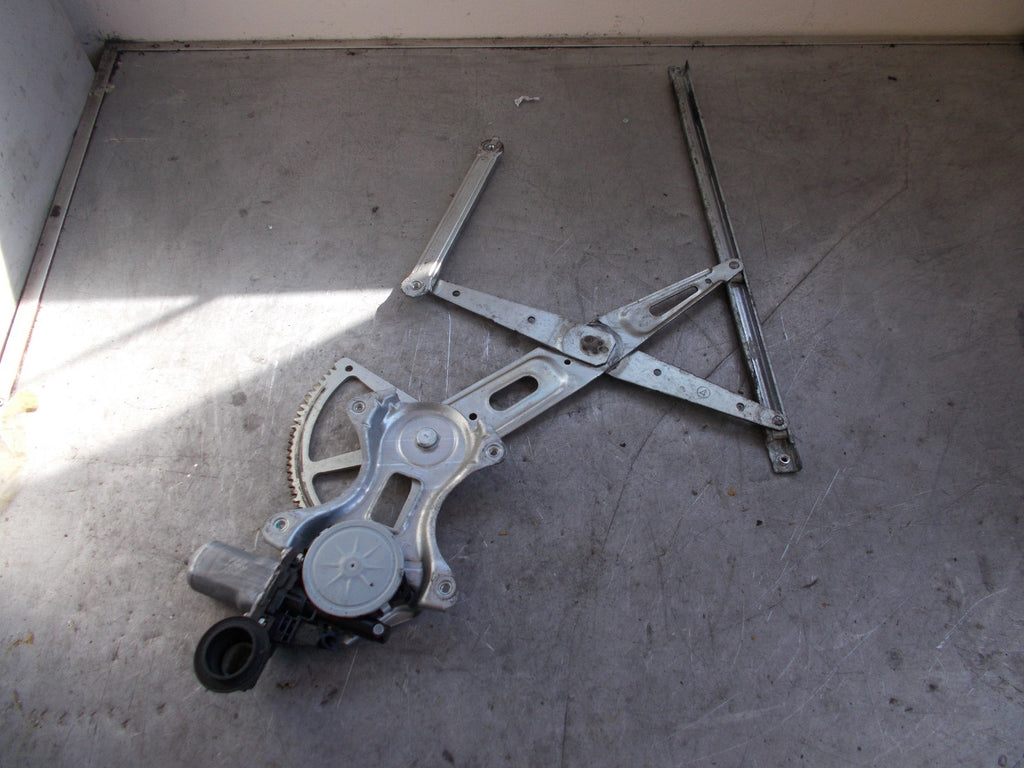 LEXUS IS XE20 (MK2) 2005-2013 OSF DRIVER SIDE FRONT WINDOW REGULATOR 85710-58010