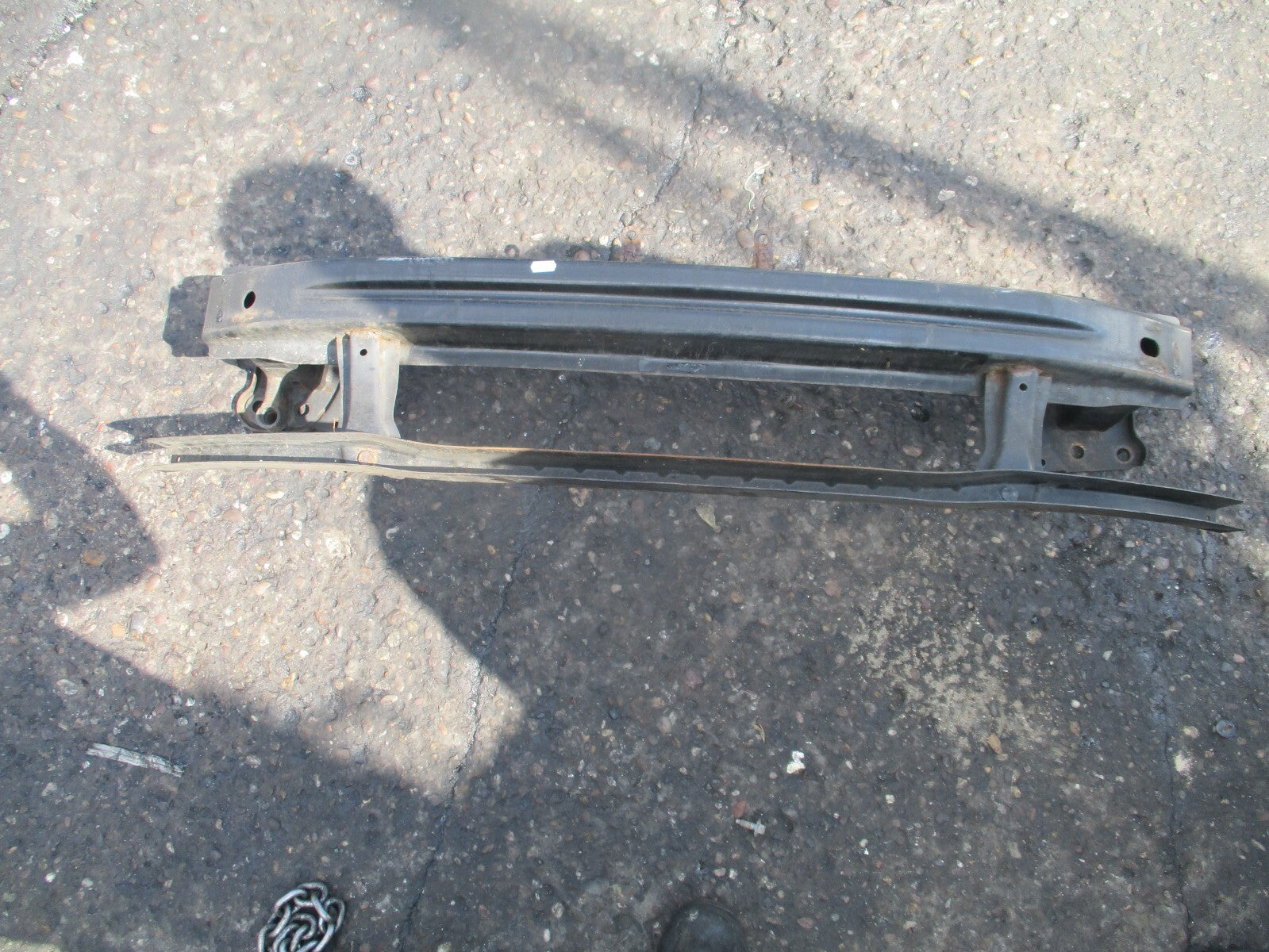 VW VOLKSWAGEN PASSAT B6 2005 FRONT BUMPER CRASH REINFORCEMENT BAR
