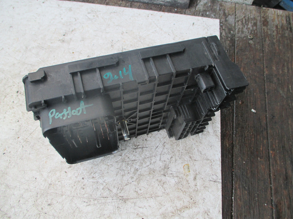 VW VOLKSWAGEN PASSAT 2014 B7 2.0 DIESEL FUSE BOX RELAY 3C0937125A