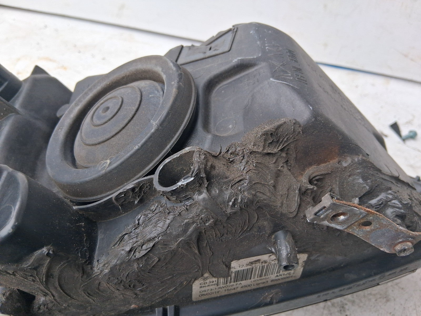 2017 FORD MONDEO MK5 OSF DRIVER SIDE FRONT RIGHT HEADLIGHT DAMAGED DS7313W029