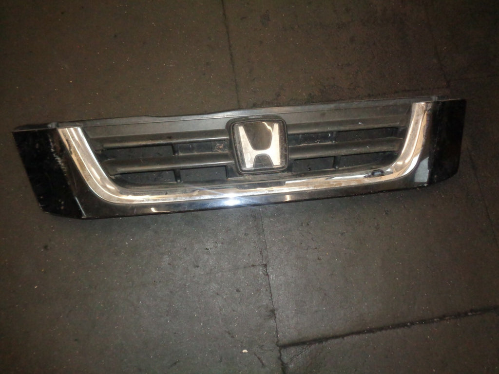 HONDA CRV CR-V 1999-2001 FRONT BUMPER CENTER GRILL WITH BADGE 751010000