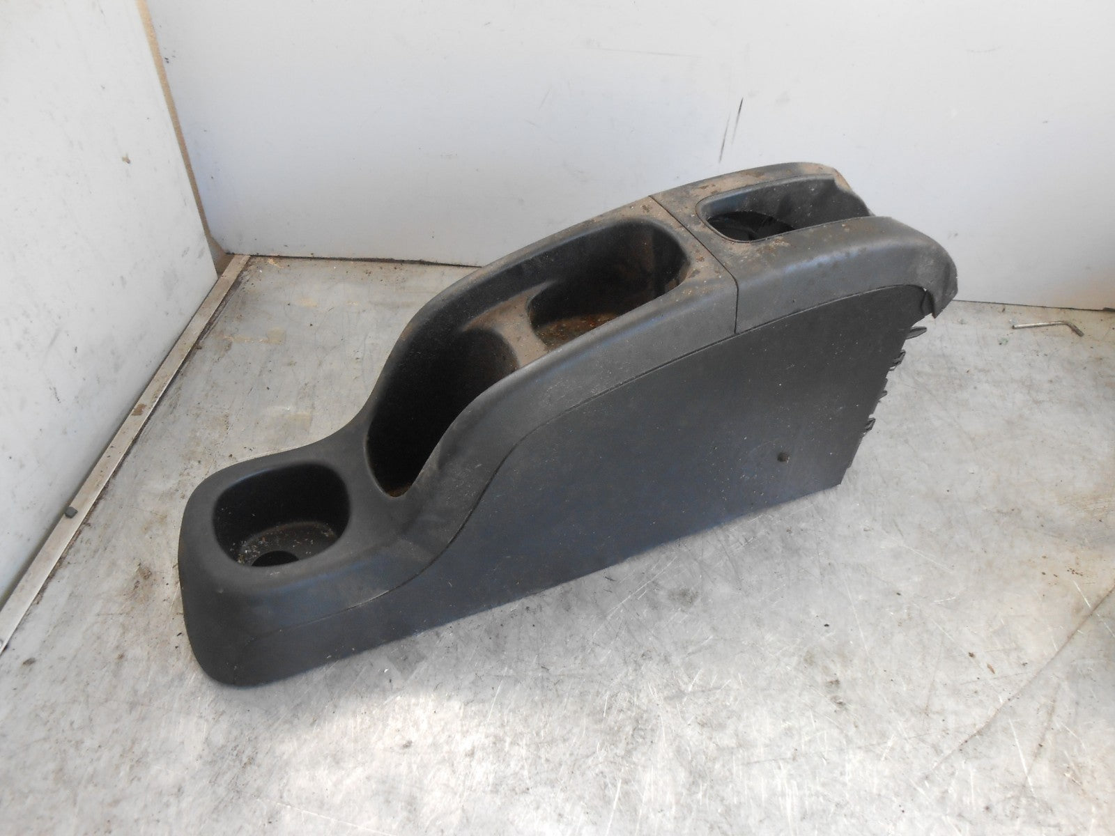 FIAT PANDA 319 (MK3) 2014 HANDBRAKE LEVER SUIRROUND CUP HOLDER TRIM 51846446