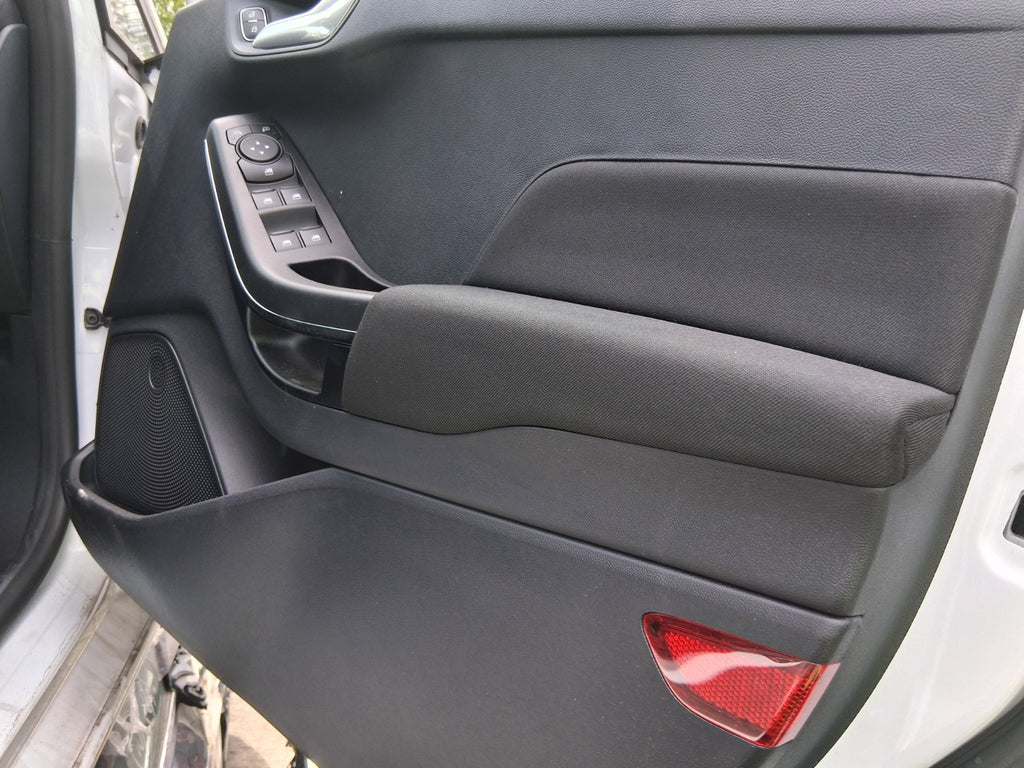 2023 FORD FIESTA MK8 OSF DRIVER SIDE FRONT RIGHT DOOR CARD