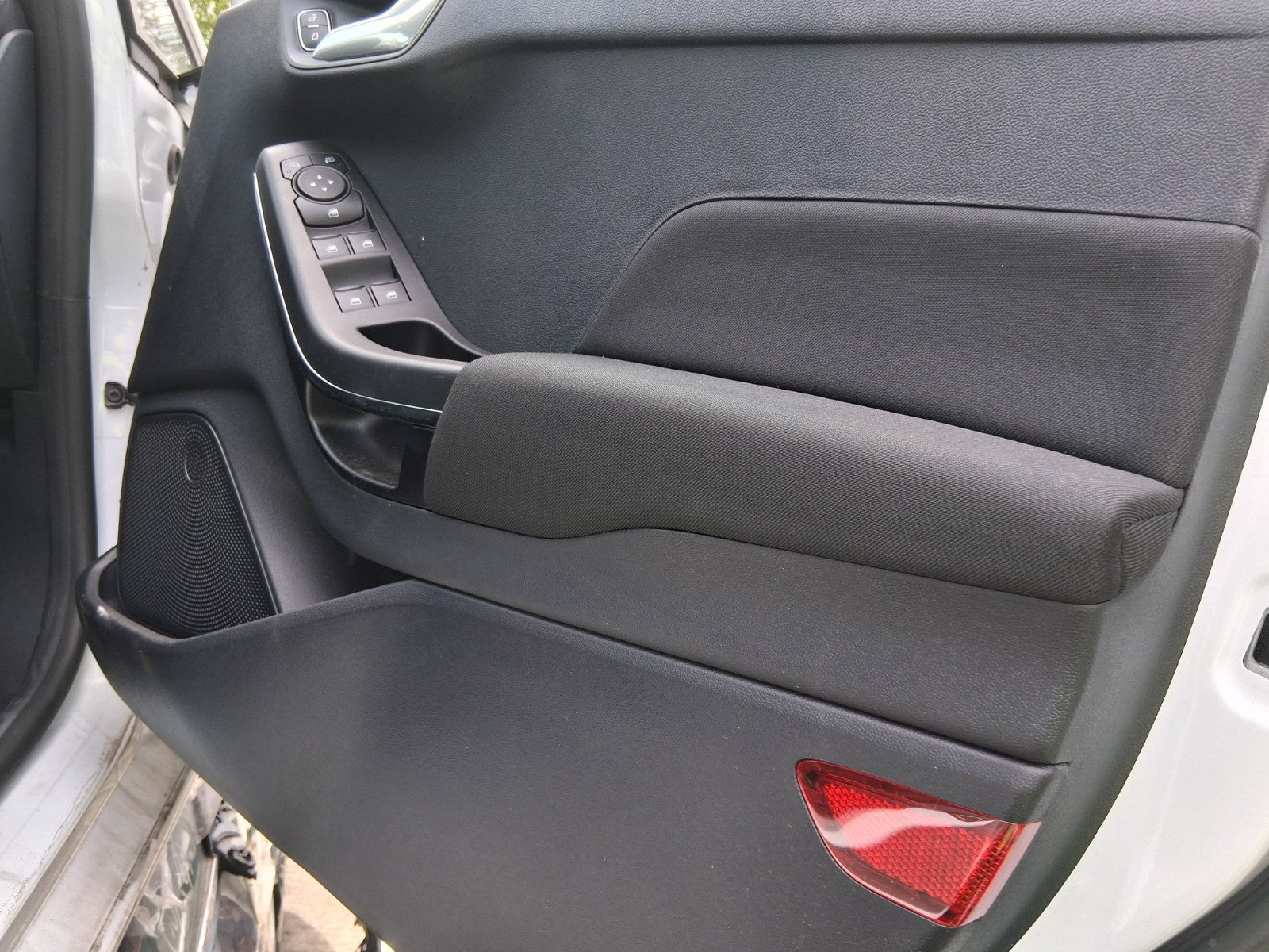 2023 FORD FIESTA MK8 OSF DRIVER SIDE FRONT RIGHT DOOR CARD