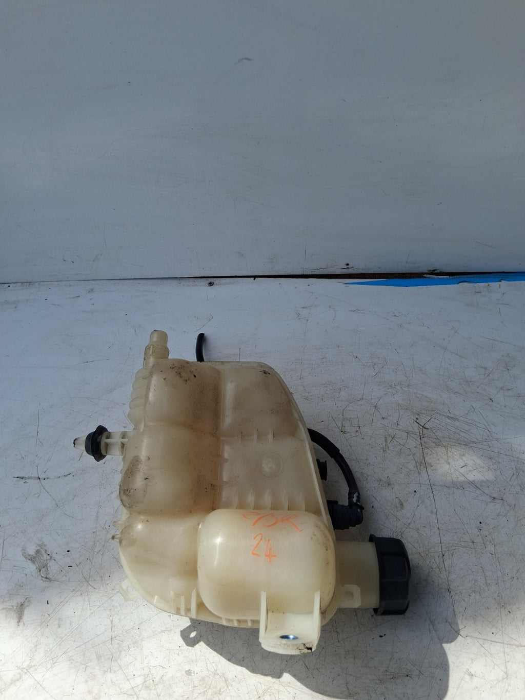 2024 BMW 2 SERIES HEADER COOLANT EXPANSION TANK 8687503