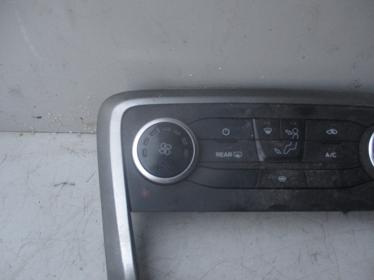 FORD ECOSPORT 2018 HEATER CLIMATE CONTROL UNIT GN1519980BG