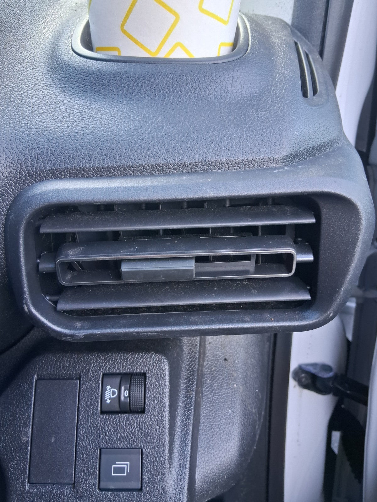 2024 CITROEN BERLINGO MK3 K9 OSF DRIVER SIDE FRONT RIGHT AIR VENT
