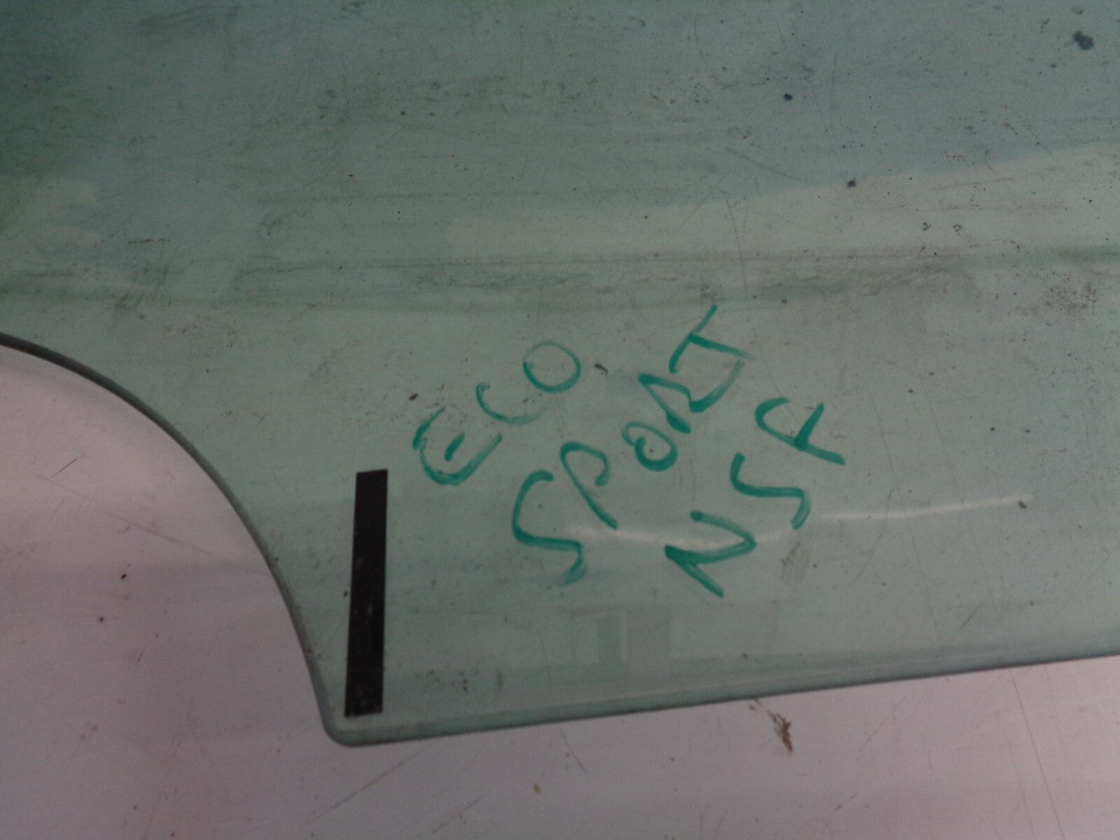 FORD ECOSPORT 2019 5 DOOR NSF PASSENGER SIDE FRONT DOOR WINDOW GLASS