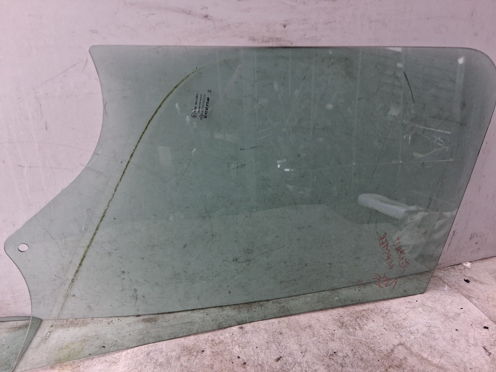 2023 RENAULT MASTER MK3 NSF PASSENGER SIDE FRONT LEFT WINDOW GLASS 43R001583