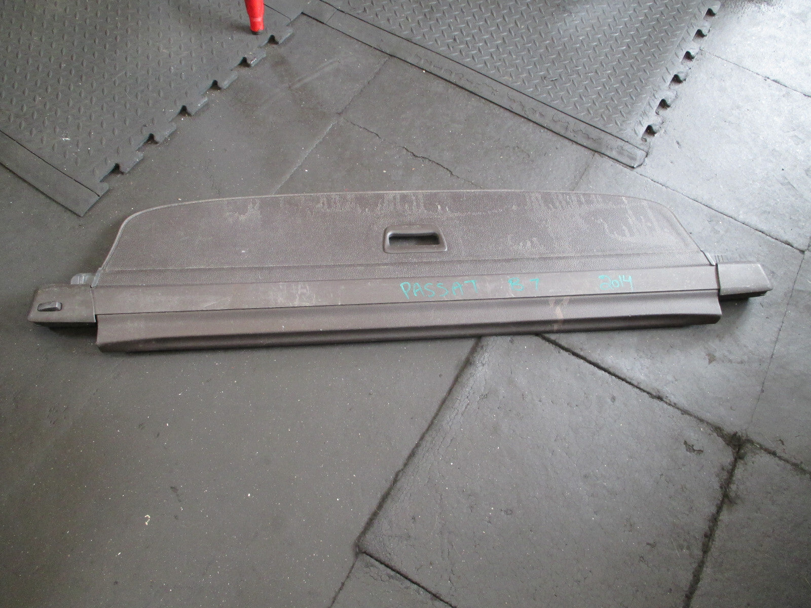 VW VOLKSWAGEN PASSAT B7 2014 ESTATE REAR LOAD COVER PARCEL SHELF 3AF867871