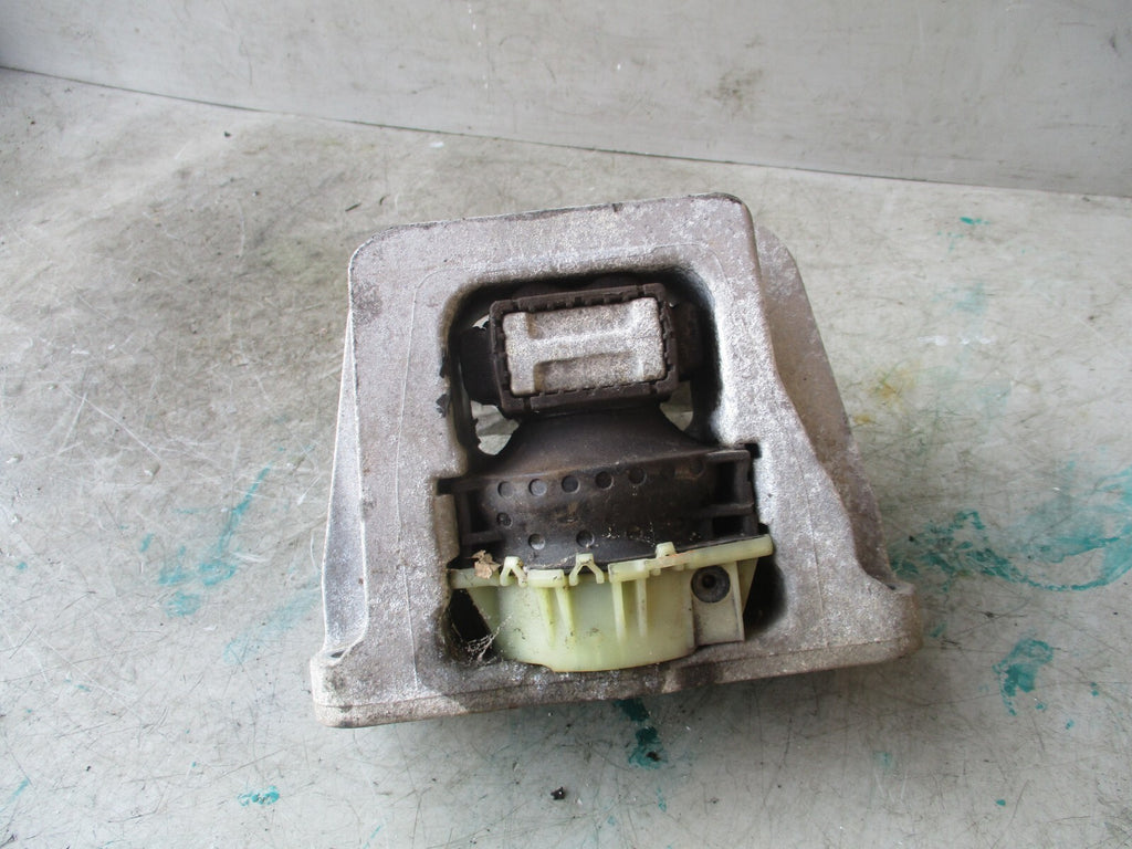 2019 FORD TRANSIT FRONT RIGHT ENGINE MOUNT GK21-6F012-CC