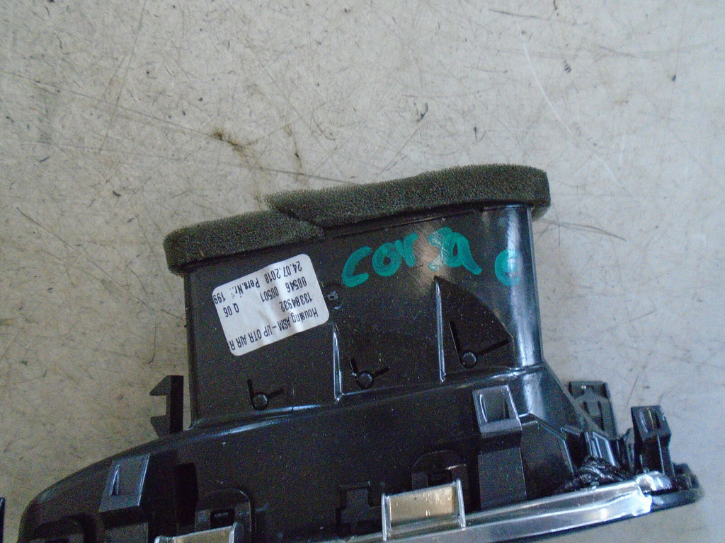 VAUXHALL CORSA E 2018 OSF DRIVER SIDE FRONT DASH AIR VENT 13384932