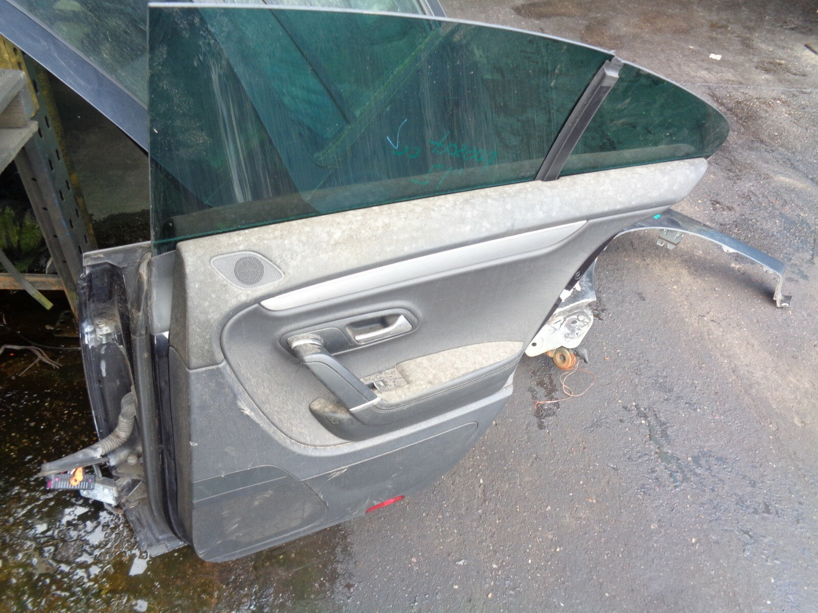 VW VOLKSWAGEN PASSAT CC GT OSR DRIVER SIDE REAR DOOR BLACK LC9X RH RIGHT
