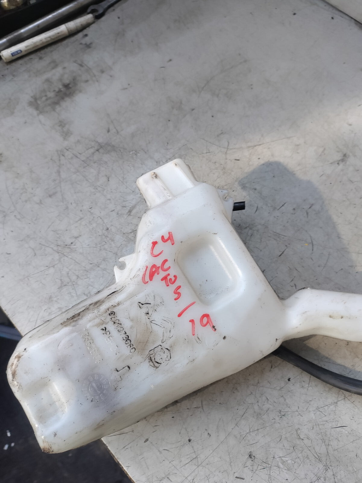 CITROEN C4 CACTUS 2019 WINDSCREEN WASHER WATER BOTTLE RESERVOIR