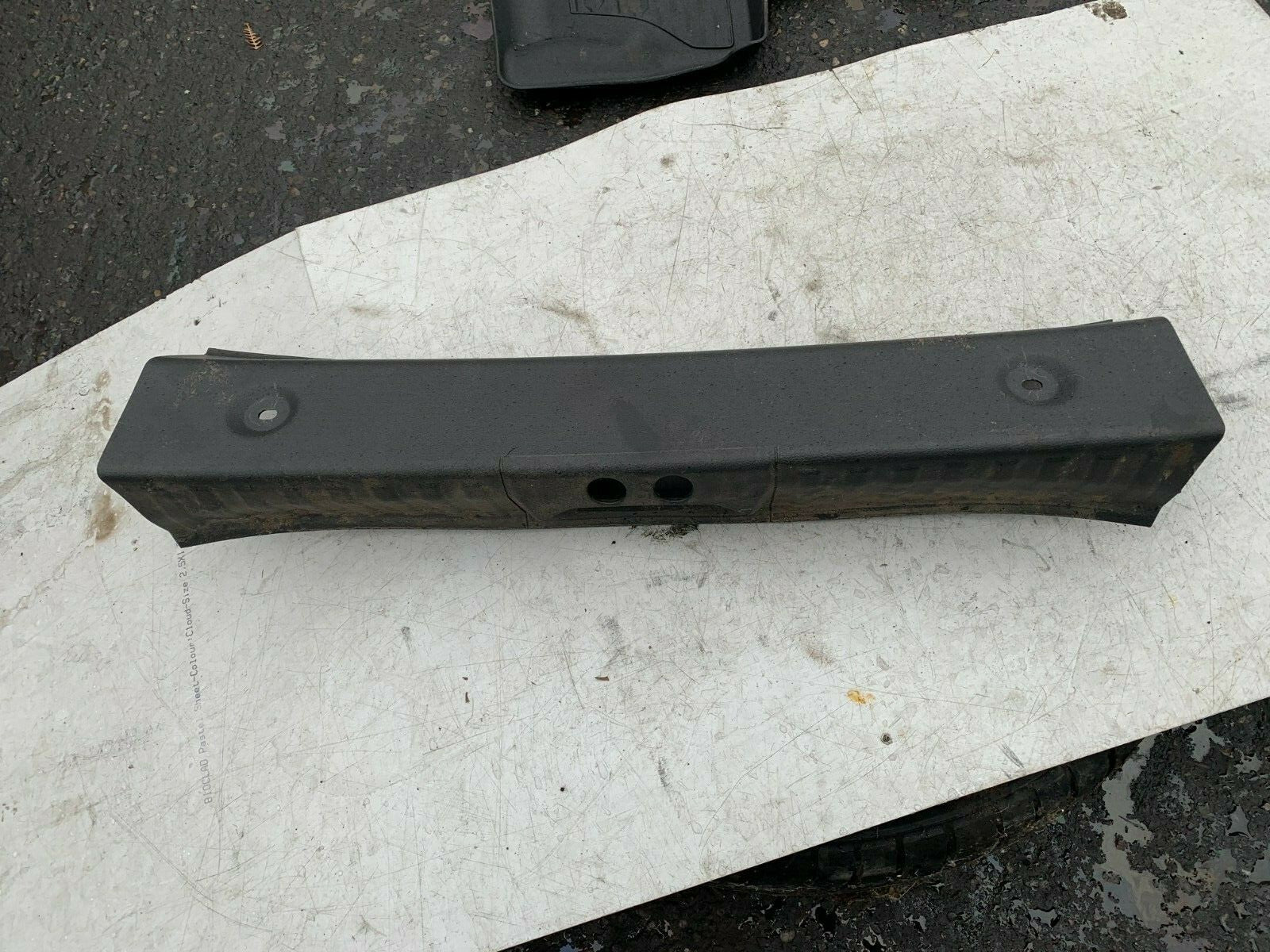 FORD KA  PLUS + 2019 REAR BOOT SILL PLASTIC TRIM E4B5 A40352 AEW