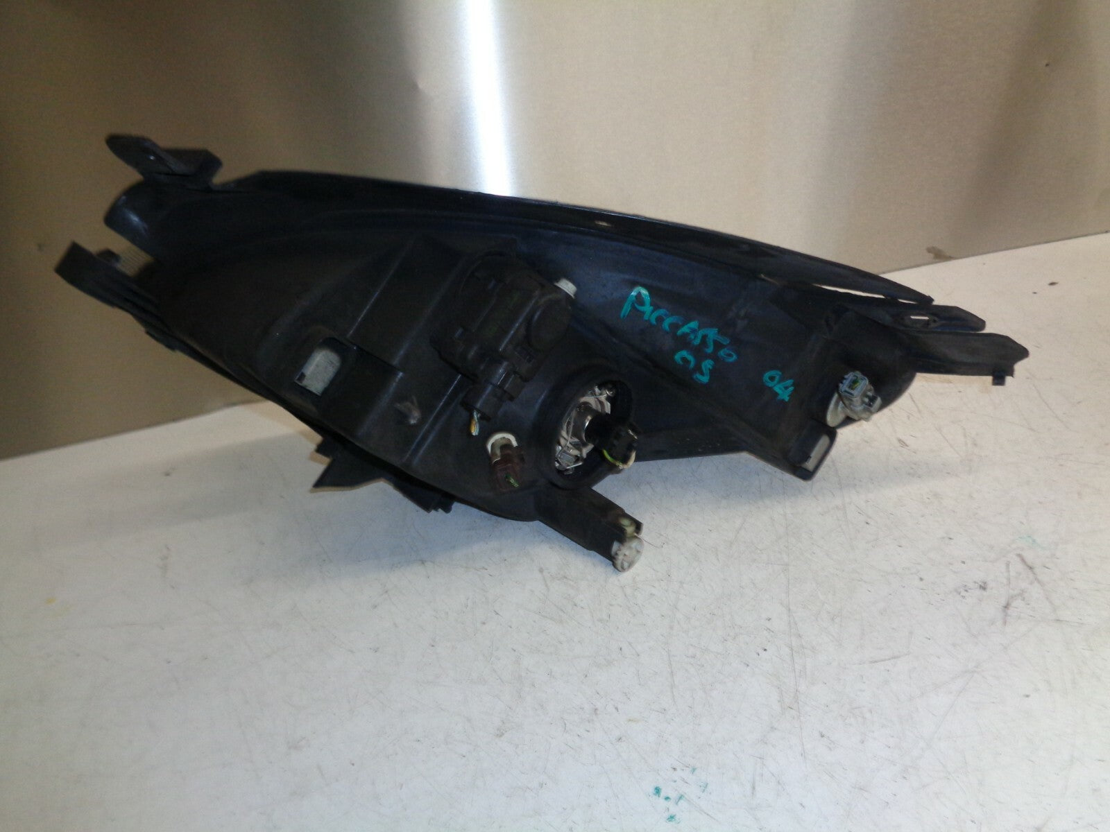 CITROEN XSARA PICASSO 2004 OS DRIVER SIDE HEADLIGHT HEADLAMP