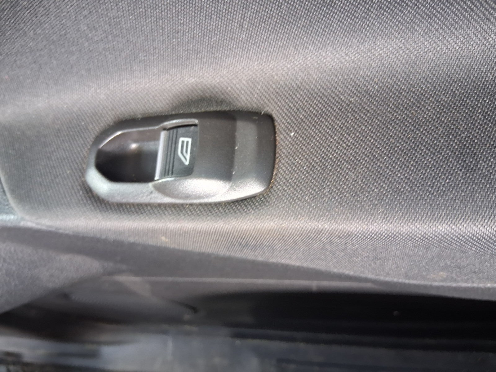 2015 FORD GRAND C MAX MK2 OSR DRIVER SIDE REAR RIGHT WINDOW CONTROL SWITCH