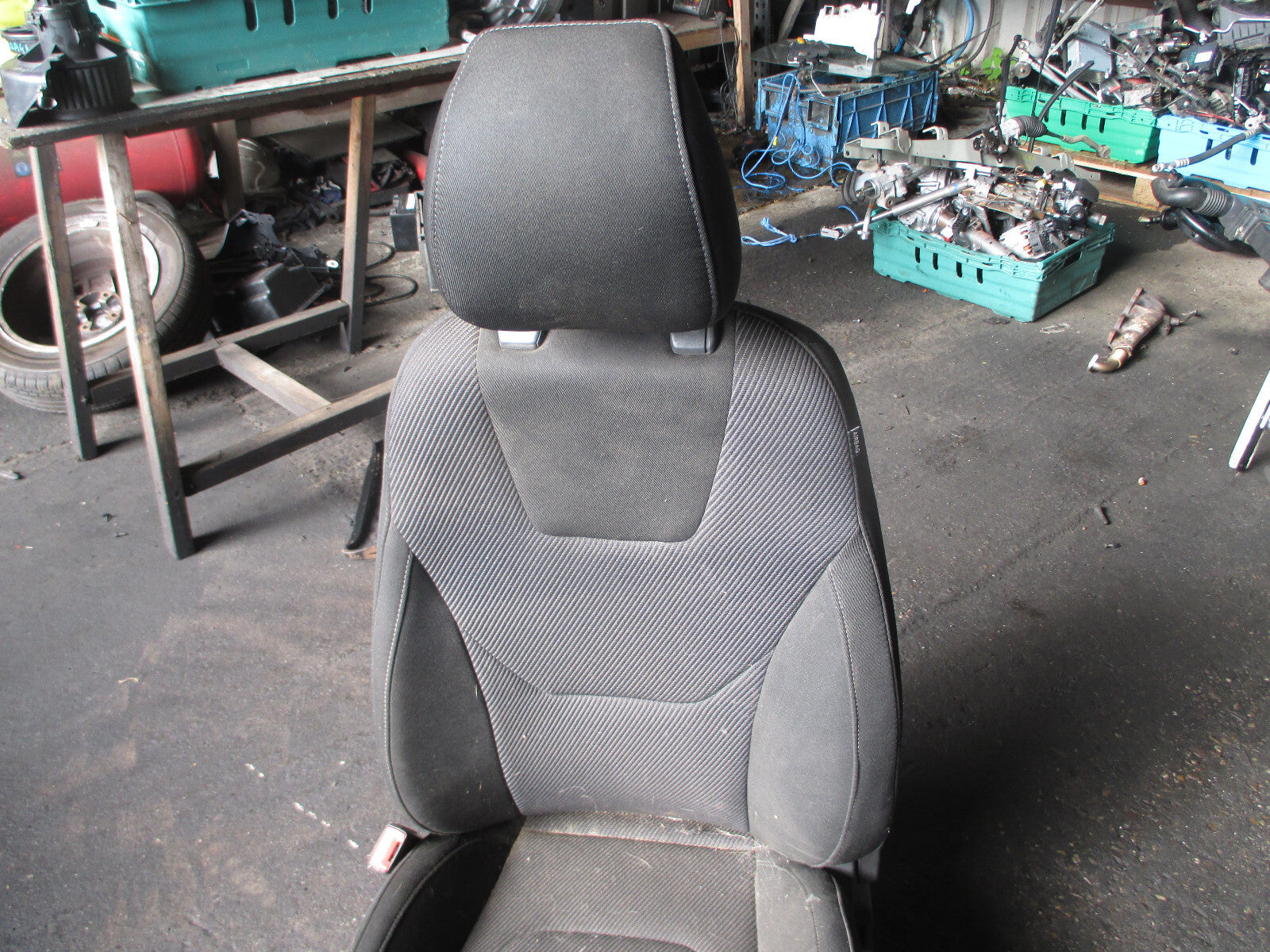 FORD MONDEO MK5 2016 NSF PASSENGER SIDE FRONT COMPLETE SEAT FABRIC