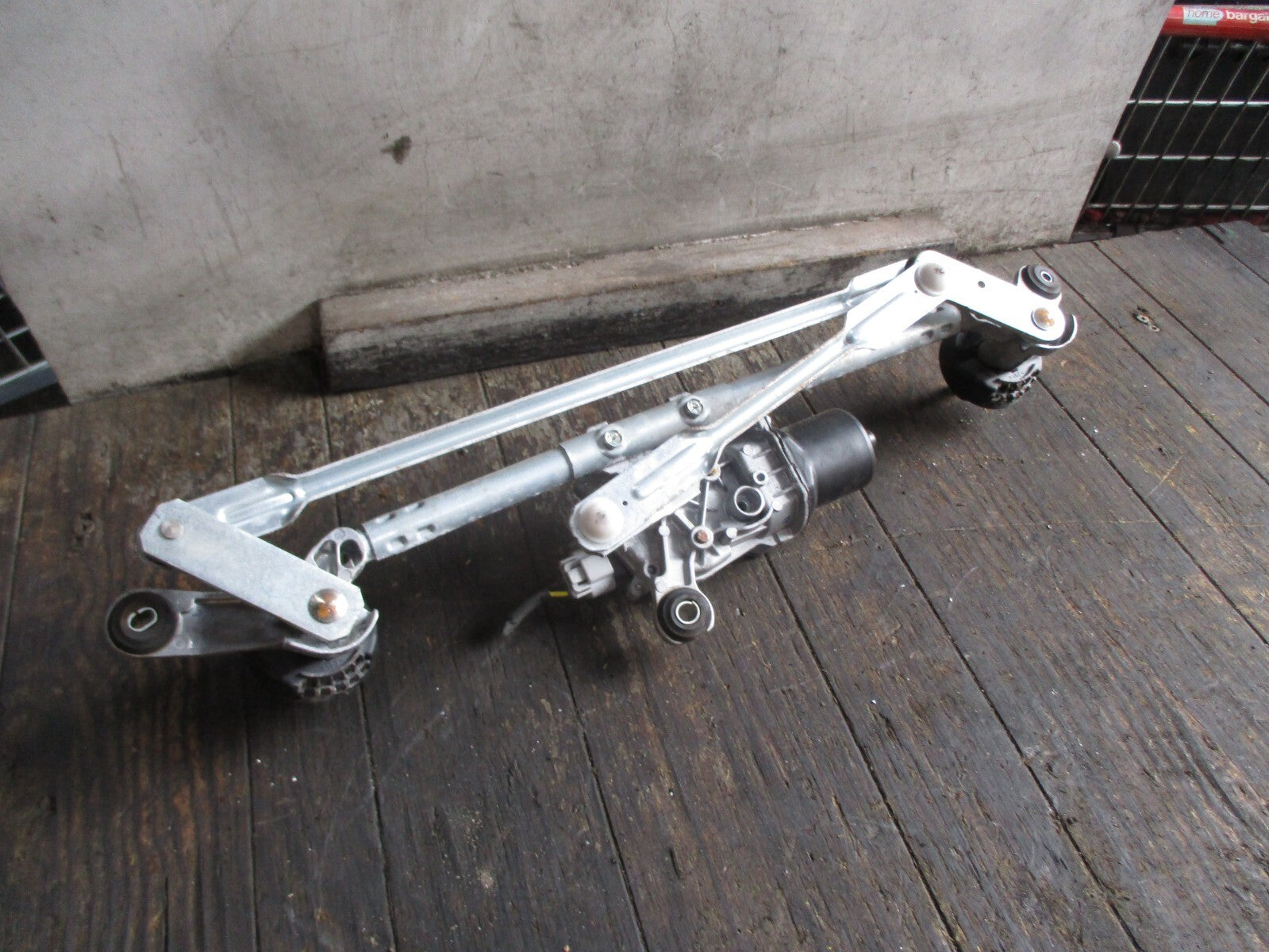 NISSAN QASHQAI J11 MK2 2021 FRONT WINDSCREEN WIPER MOTOR LINKAGES