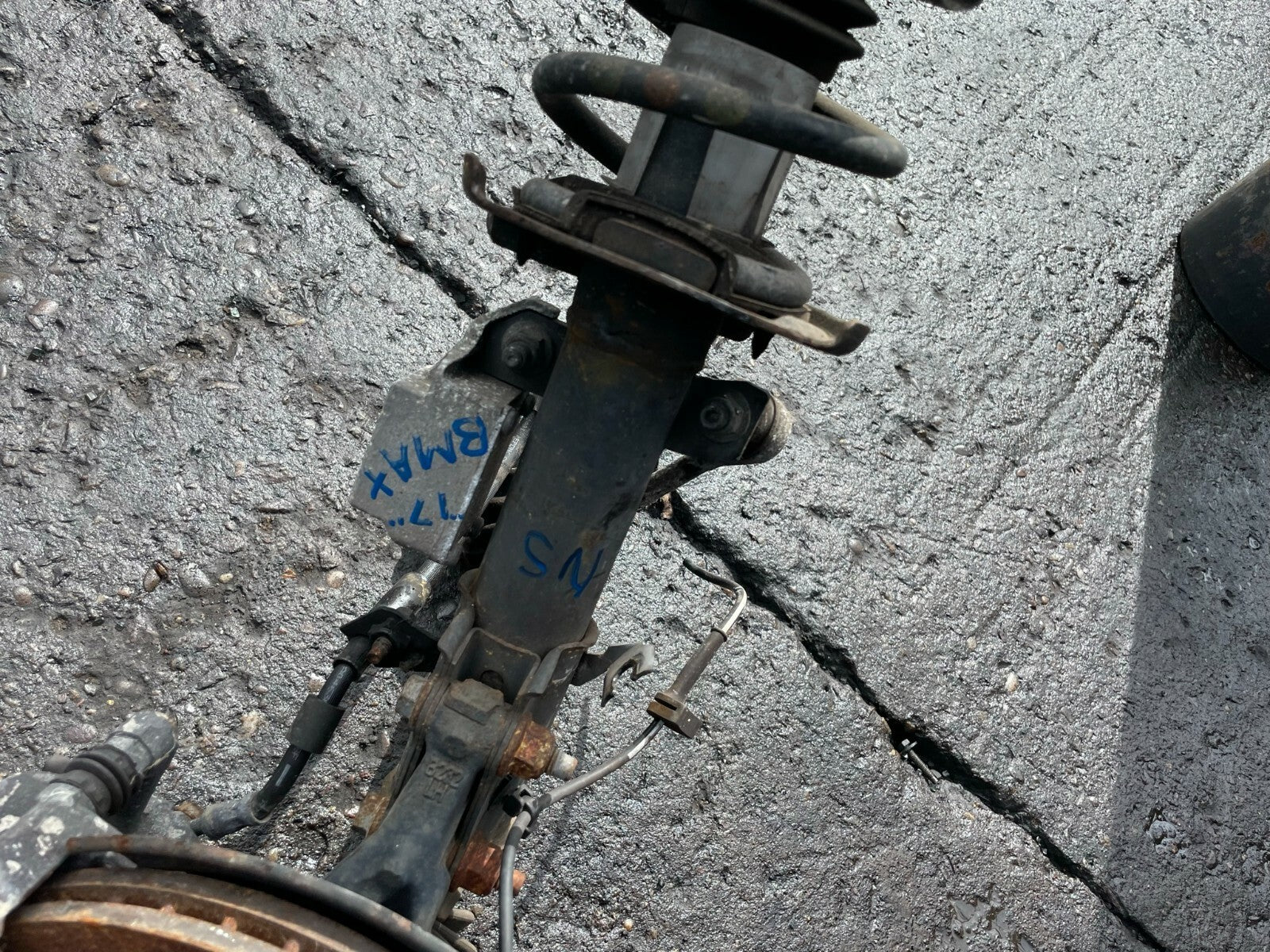 FORD B MAX 2017 MK1 1.6 PETROL AUTOMATIC NS PASSENGER SIDE HUB SHOCK SPRING LEG