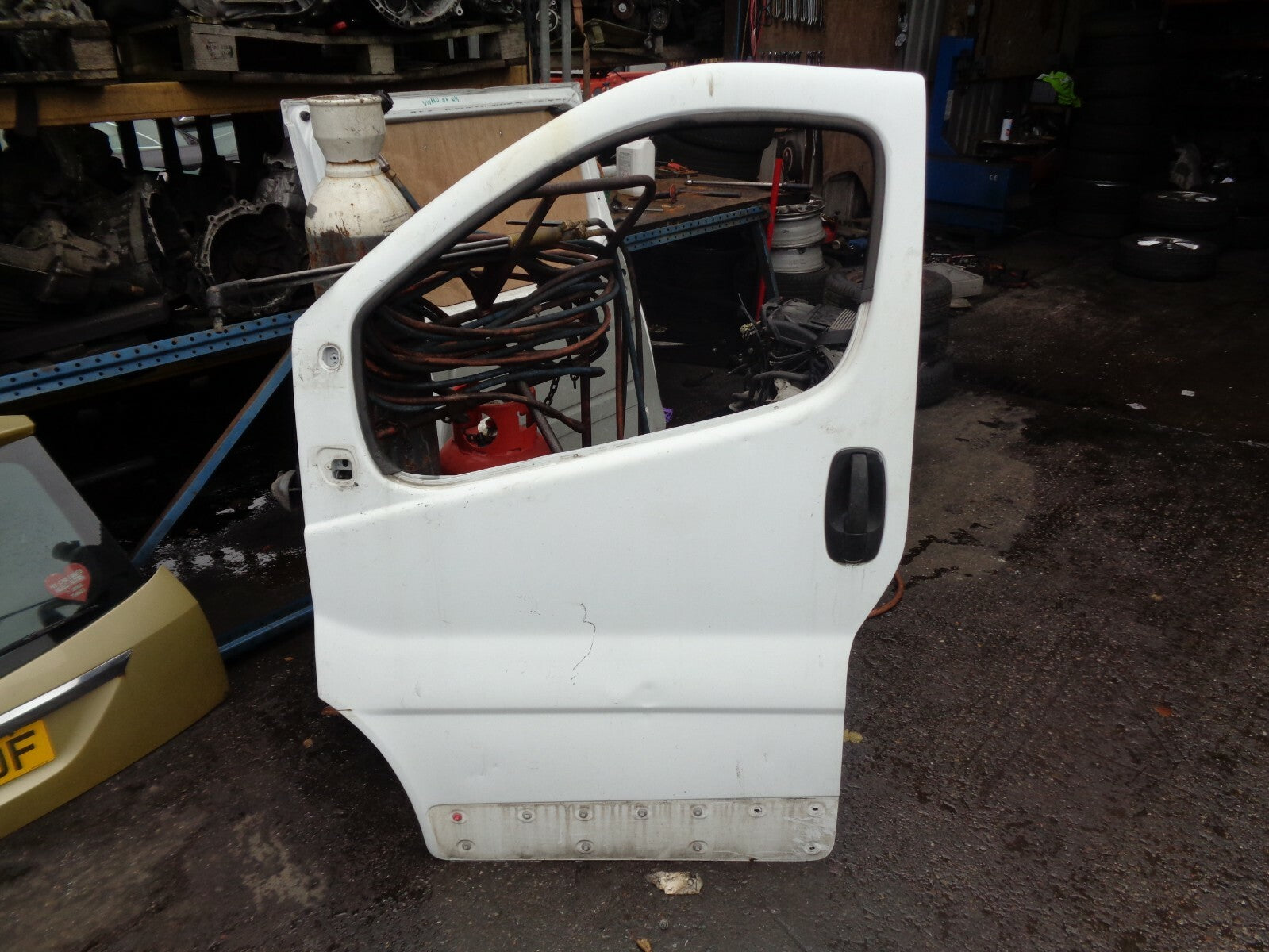 VAUXHALL VIVARO VAN 2007 NSF PASSENGER SIDE FRONT BARE DOOR SHELL IN WHITE