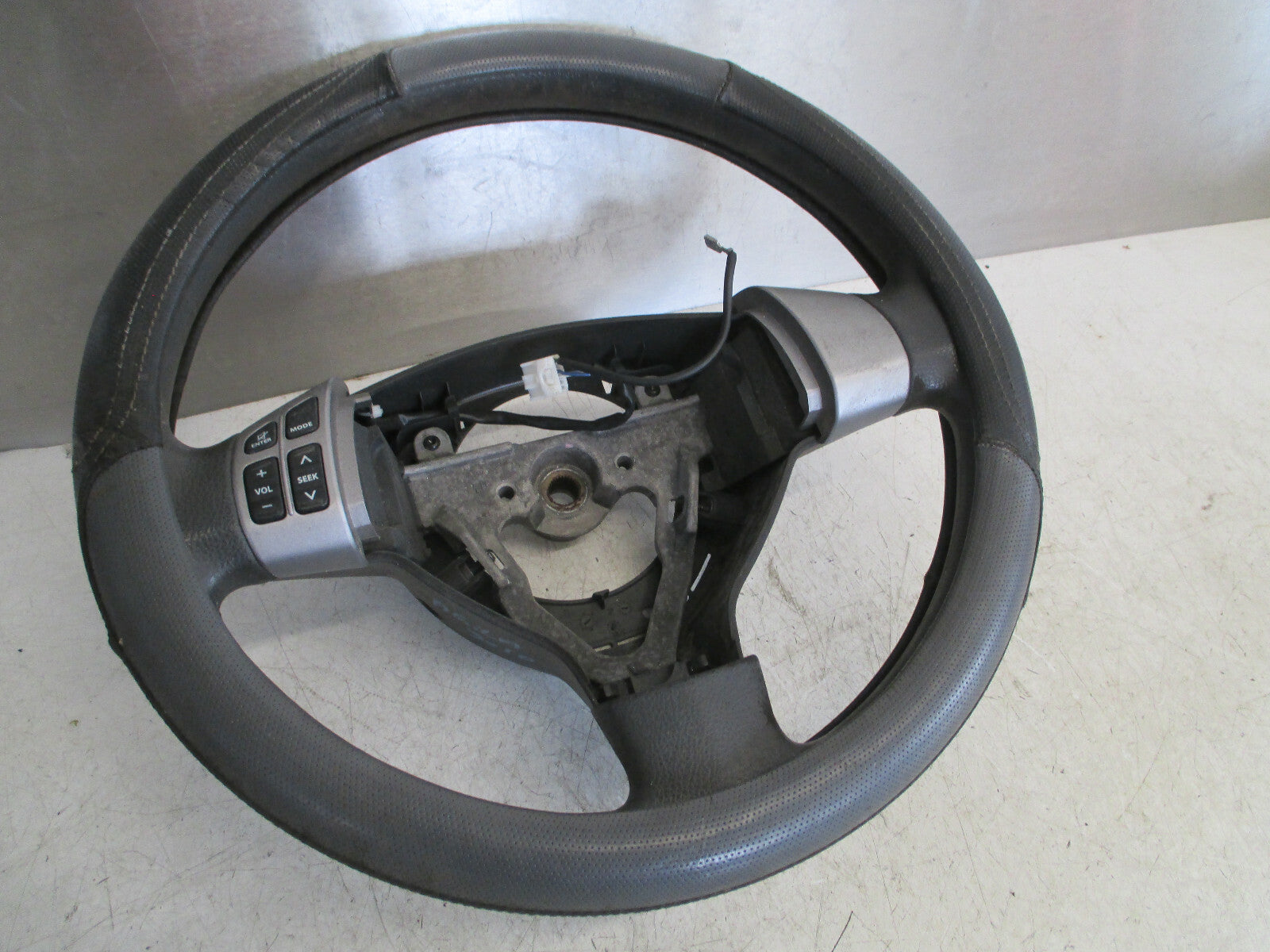 VAUXHALL AGILA A MK2 2010 3 SPOKE MULTIFUNCTION STEERING WHEEL