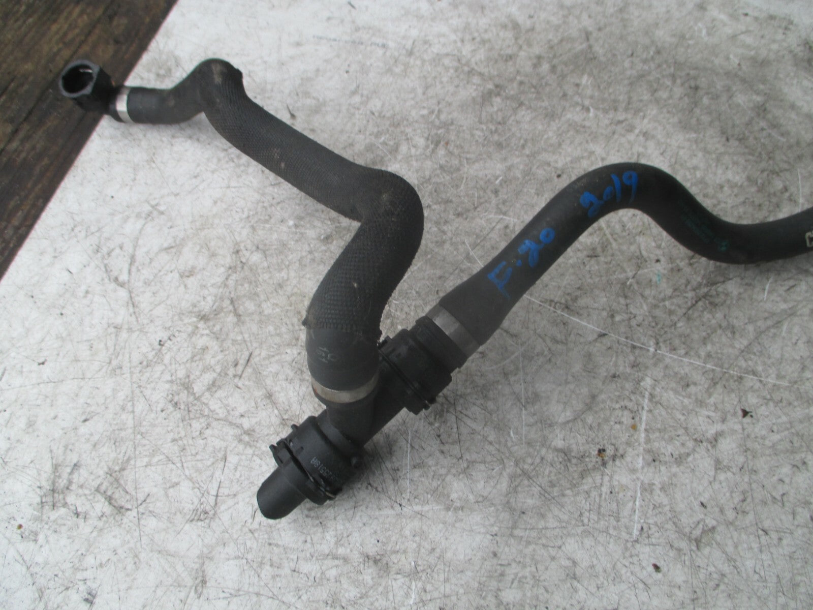 BMW 1 SERIES F20 2019 RUBBER WATER COOLANT RADIATOR HOSE PIPE 1712 8634285 01
