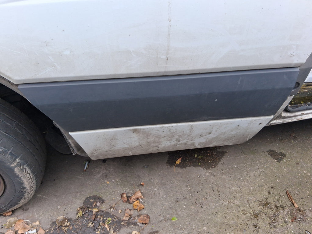 2016 MERCEDES SPRINTER MK2 W906 NSF PASSENGER SIDE FRONT LEFT BARE DOOR WHITE