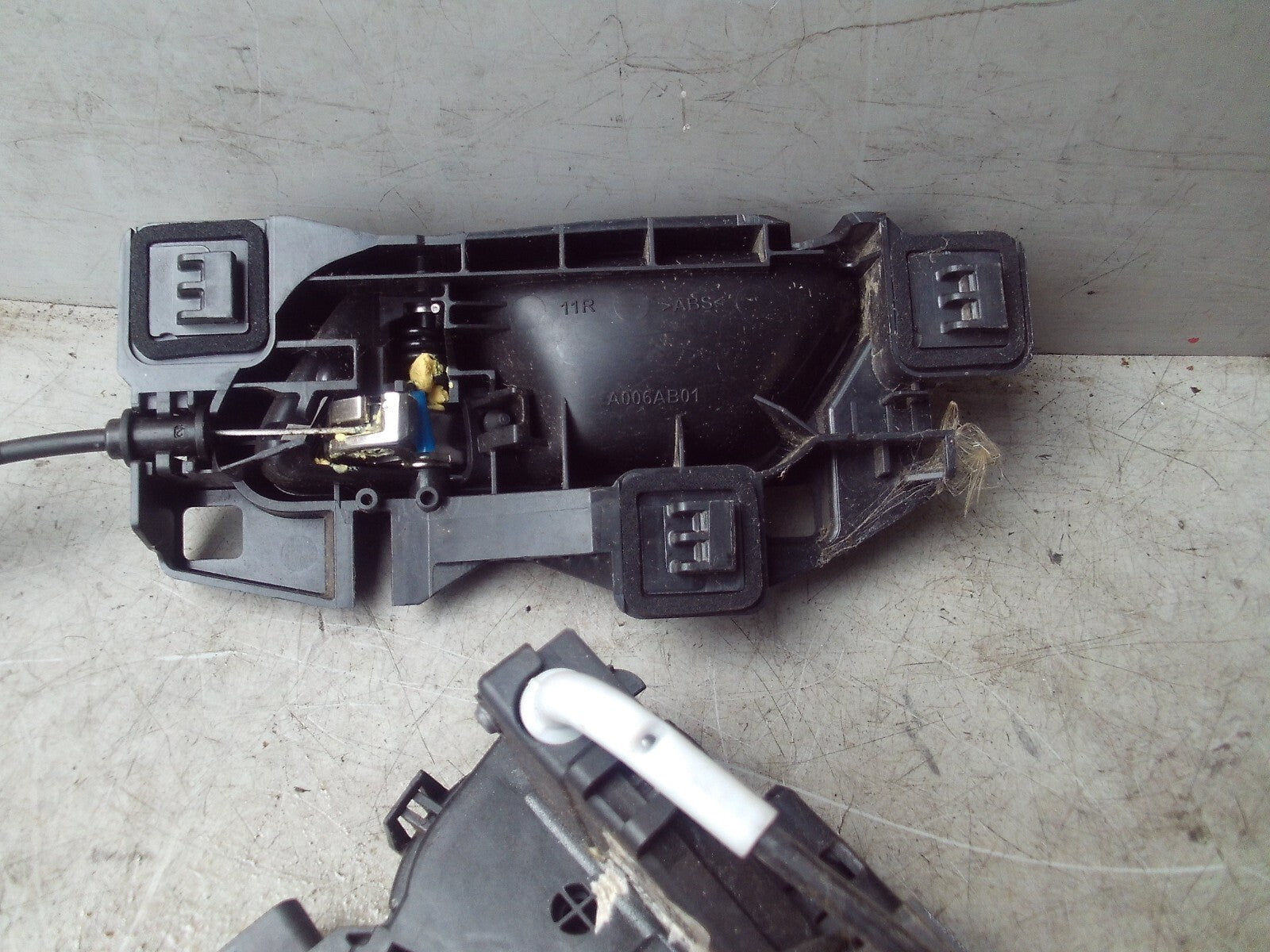 2021 CITROEN C4 MK3 OSR DRIVING SIDE REAR RIGHT SIDE DOOR LOCK HATCH 9832797680