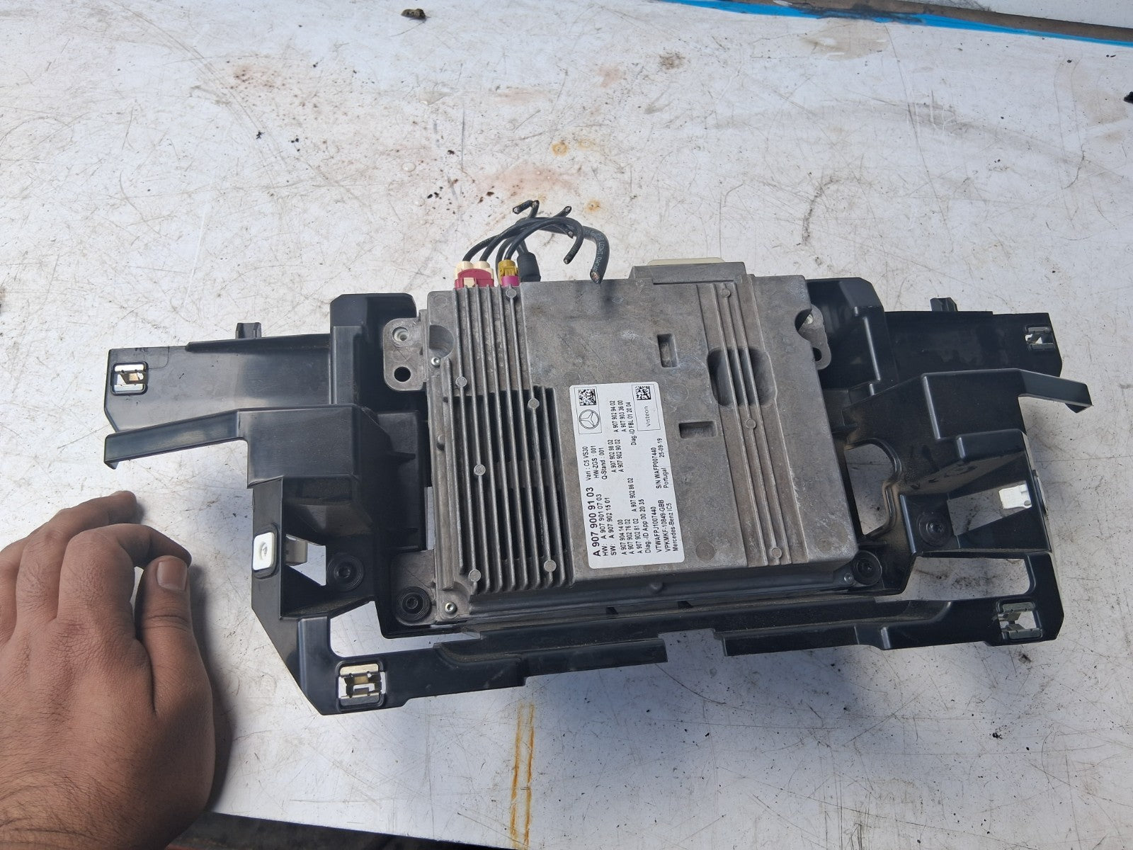 MERCEDES BENZ SPRINTER W907 2020 SAT NAV HEAD UNIT A9079009103