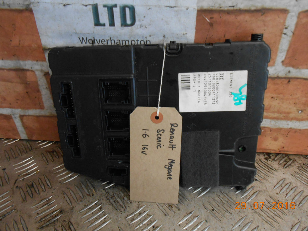 RENAULT MEGANE SCENIC MK2 2006 1.6 16V BSI FUSE BOX MODULE 8200309690