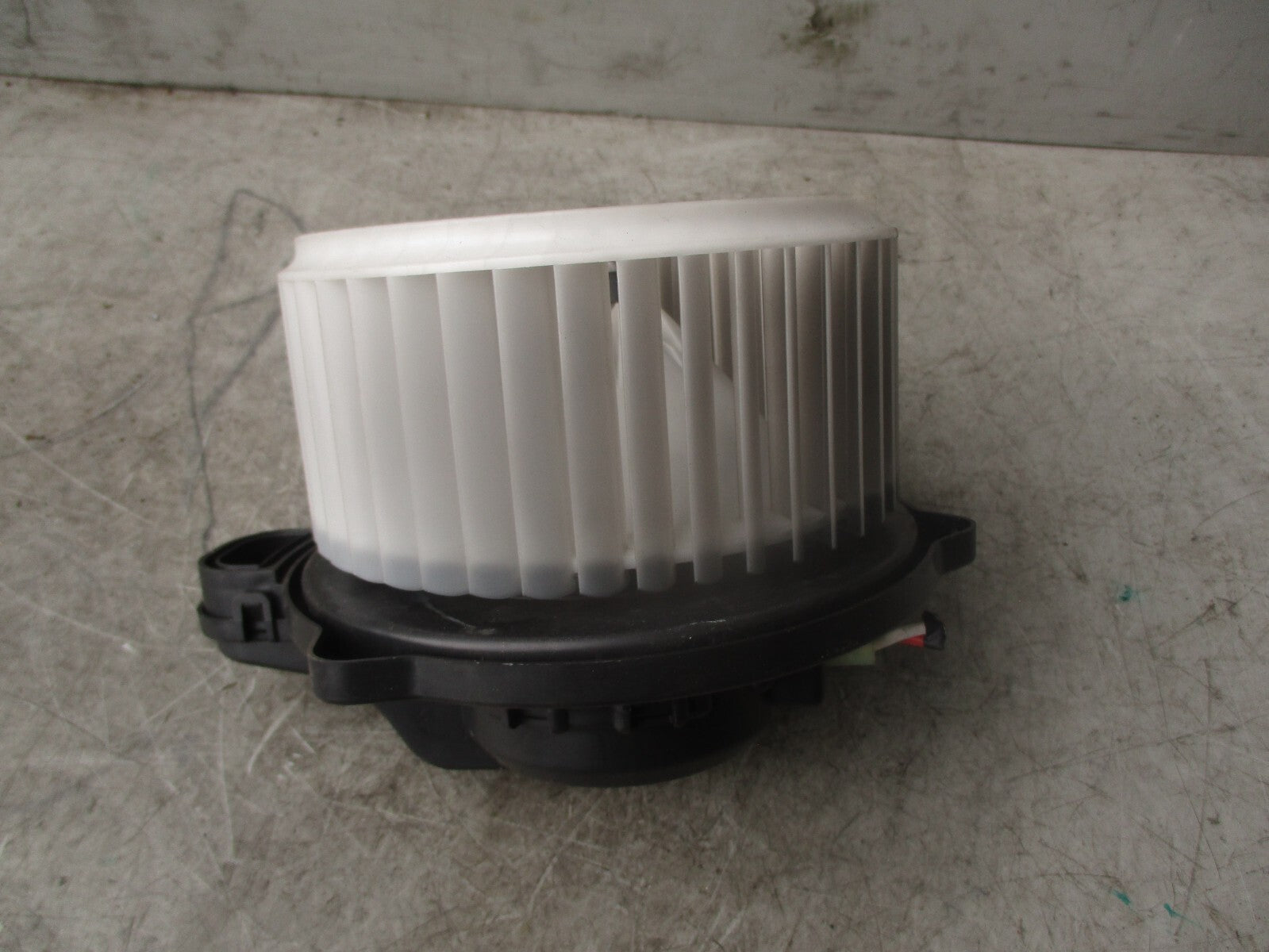 2018 KIA STONIC 1.0 PETROL AC AIR CON HEATER BLOWER MOTOR FAN F00S3B2571