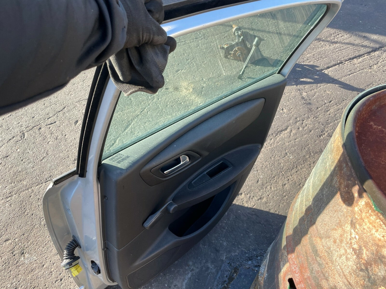 CITROEN C4 2007 OSR DRIVER SIDE REAR DOOR COMPLETE SILVER
