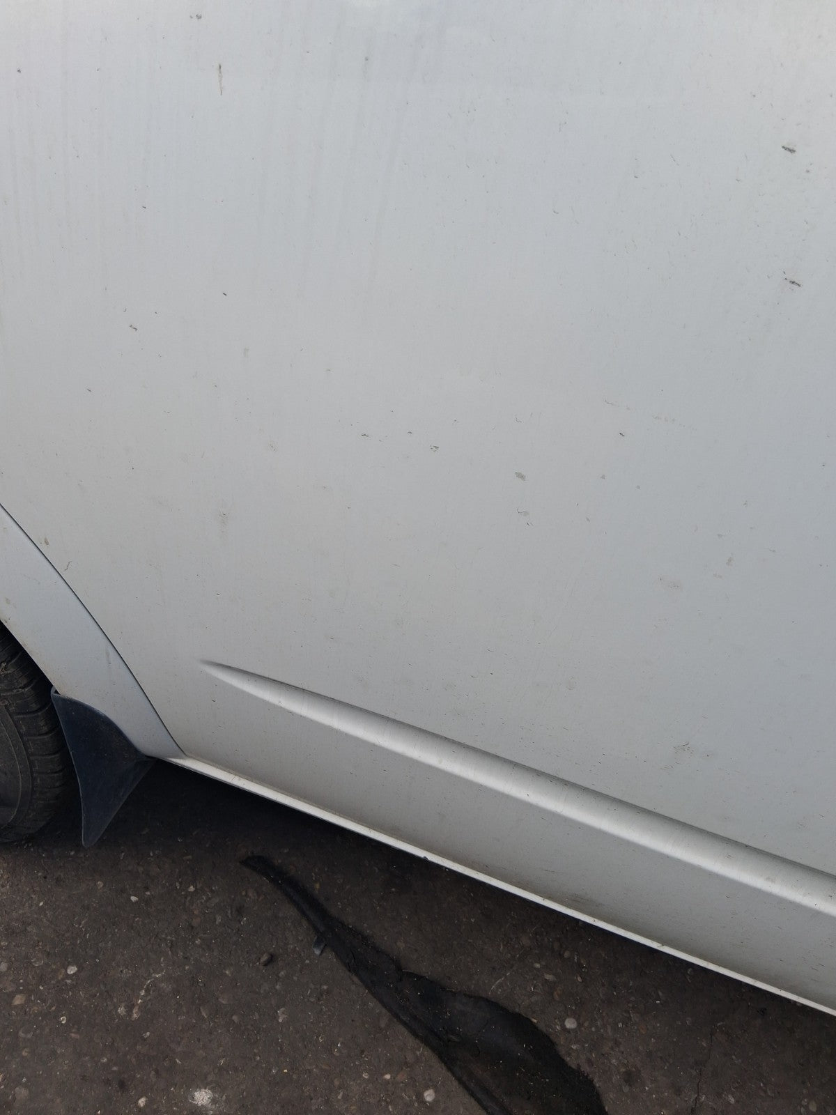 2020 SAIC LDV V80 NSF PASSENGER SIDE LEFT BARE DOOR WHITE