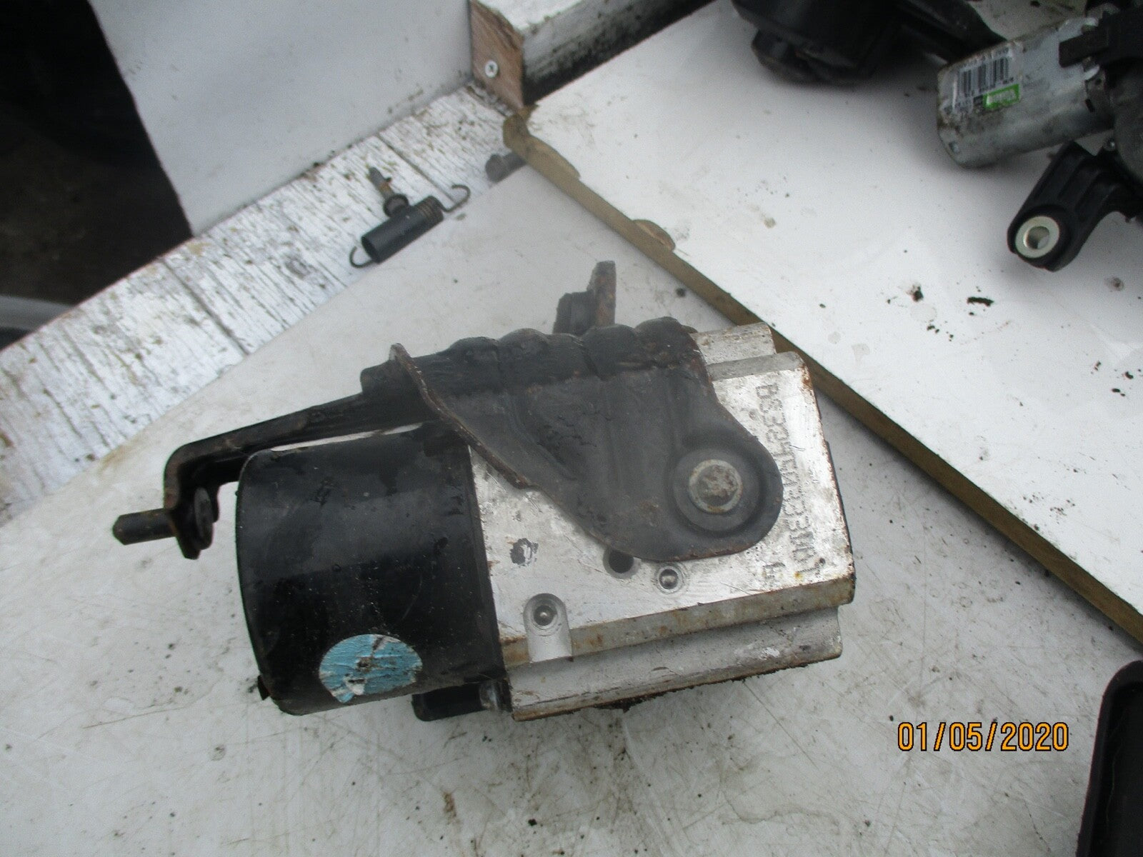 VAUXHALL VECTRA C 2003 2.0 DTI ABS PUMP 13664001 54085712A